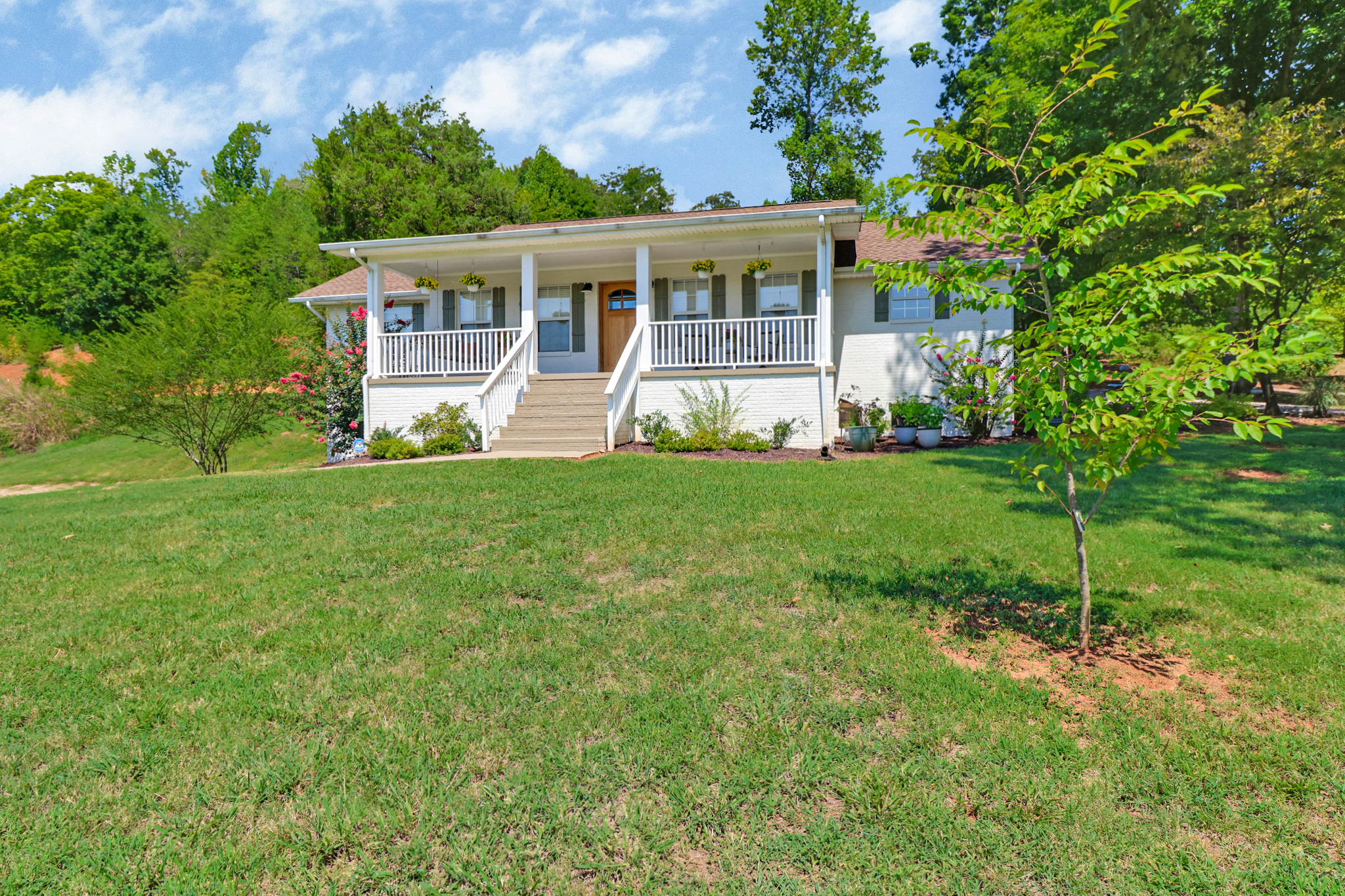 Rockwood, Tennessee, 37854, United States, 4 Bedrooms Bedrooms, ,3 BathroomsBathrooms,Residential,For Sale,2011403