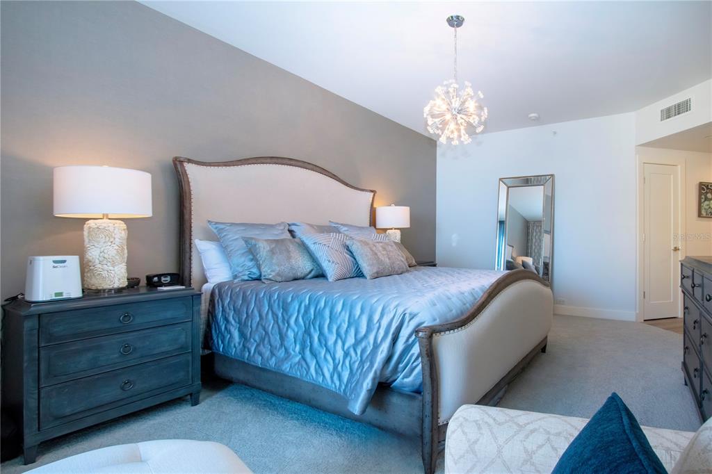 Longboat Key, Florida, 34228, United States, 2 Bedrooms Bedrooms, ,2 BathroomsBathrooms,Residential,For Sale,1993516