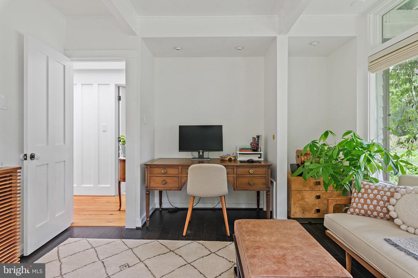 Annapolis, Maryland, 21403, United States, 5 Bedrooms Bedrooms, ,4 BathroomsBathrooms,Residential,For Sale,1895368
