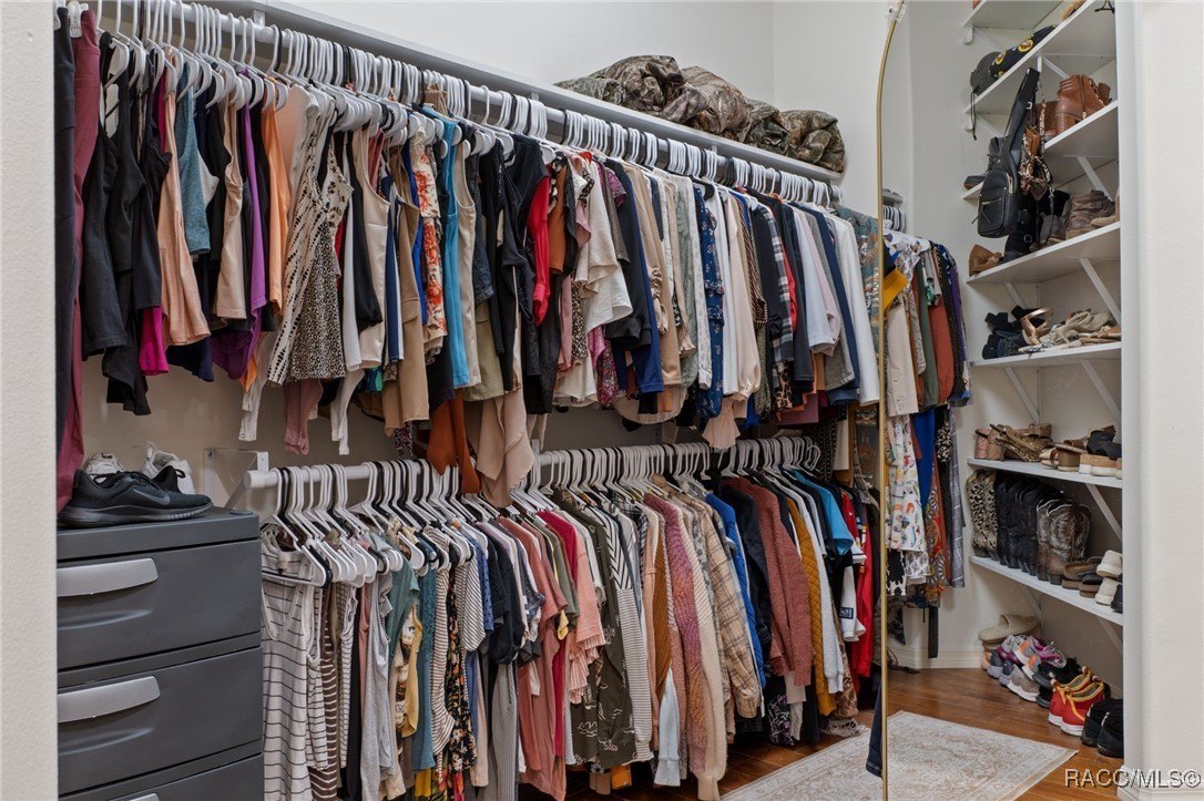 Crystal River, Florida, 34428, United States, 4 Bedrooms Bedrooms, ,4 BathroomsBathrooms,Residential,For Sale,1983688