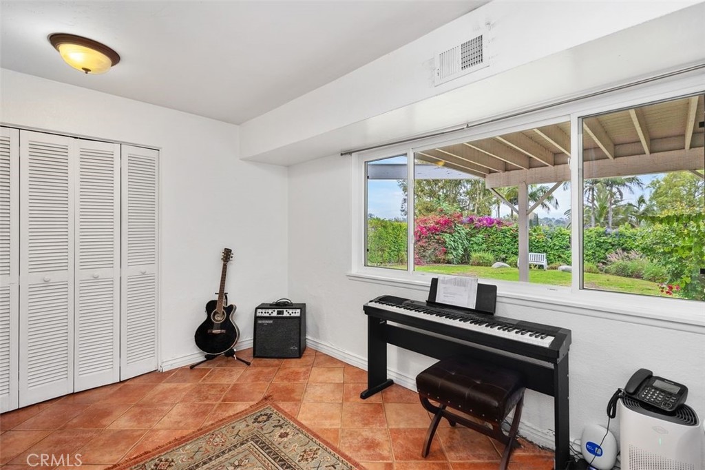 Yorba Linda, California, 92886, United States, 5 Bedrooms Bedrooms, ,3 BathroomsBathrooms,Residential,For Sale,1847322
