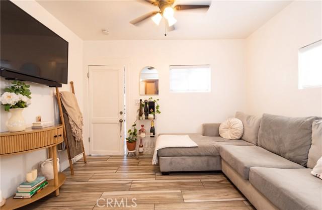 Los Angeles, California, 90001, United States, 5 Bedrooms Bedrooms, ,5 BathroomsBathrooms,Residential,For Sale,2009948