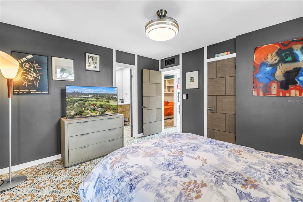 St Petersburg, Florida, 33704, United States, 4 Bedrooms Bedrooms, ,4 BathroomsBathrooms,Residential,For Sale,1991901