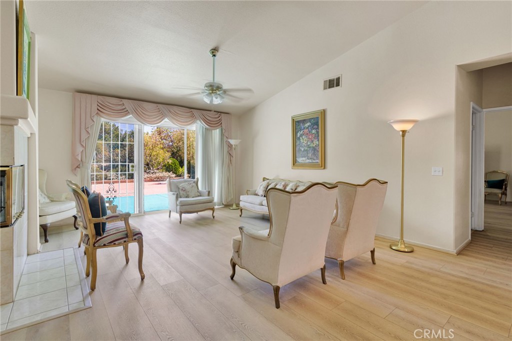 Apple Valley, California, 92308, United States, 5 Bedrooms Bedrooms, ,4 BathroomsBathrooms,Residential,For Sale,1941595