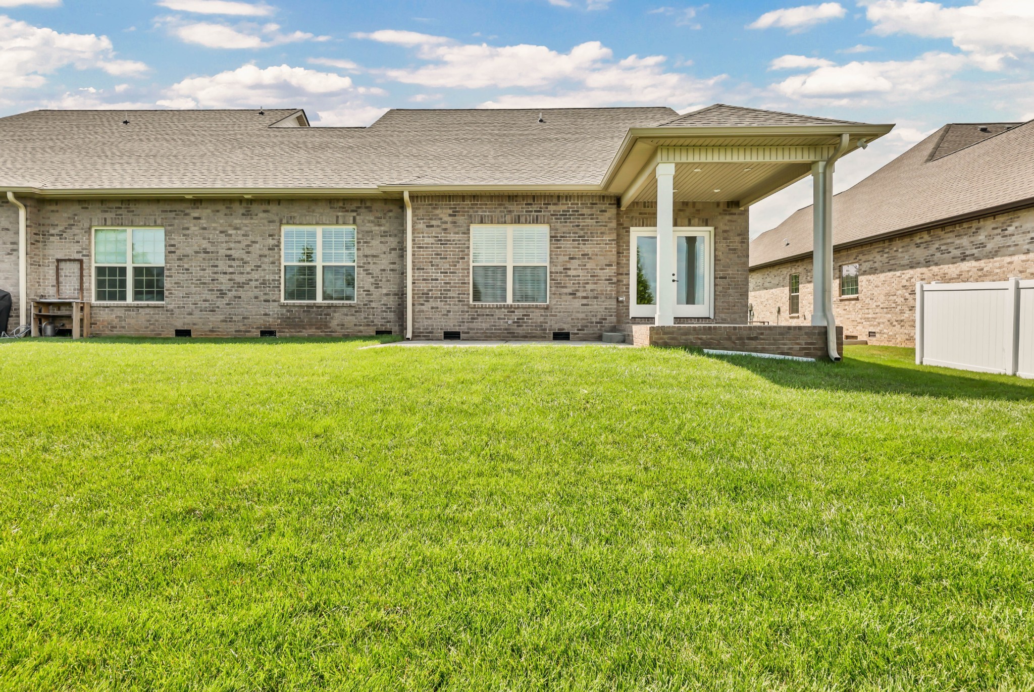 Clarksville, Tennessee, 37043, United States, 3 Bedrooms Bedrooms, ,3 BathroomsBathrooms,Residential,For Sale,2048217