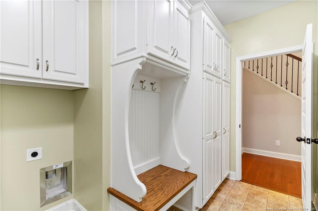 Sanford, North Carolina, 27332, United States, 4 Bedrooms Bedrooms, ,4 BathroomsBathrooms,Residential,For Sale,1891962