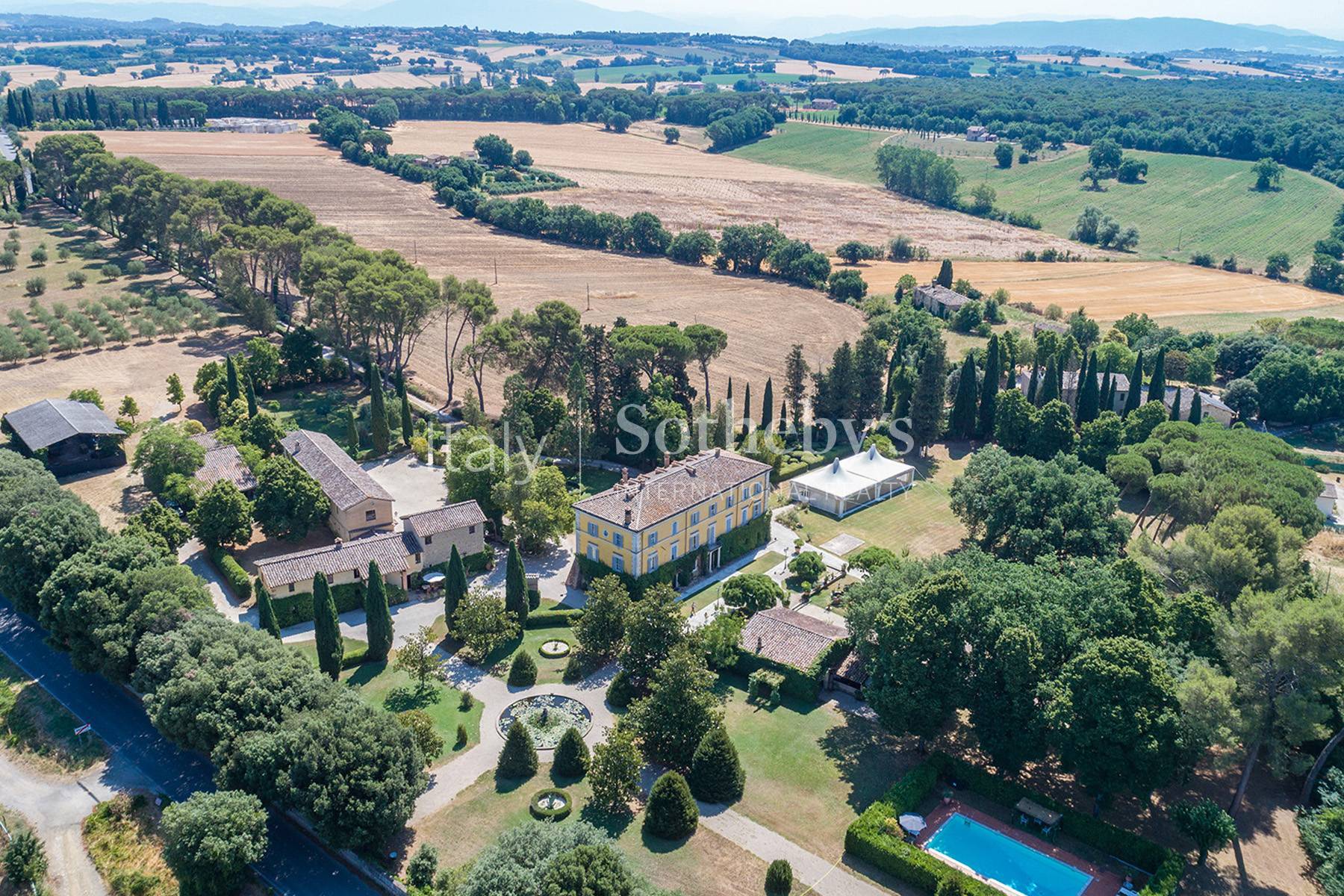  Historic Noble Estate with Monumental Park - 物件實景