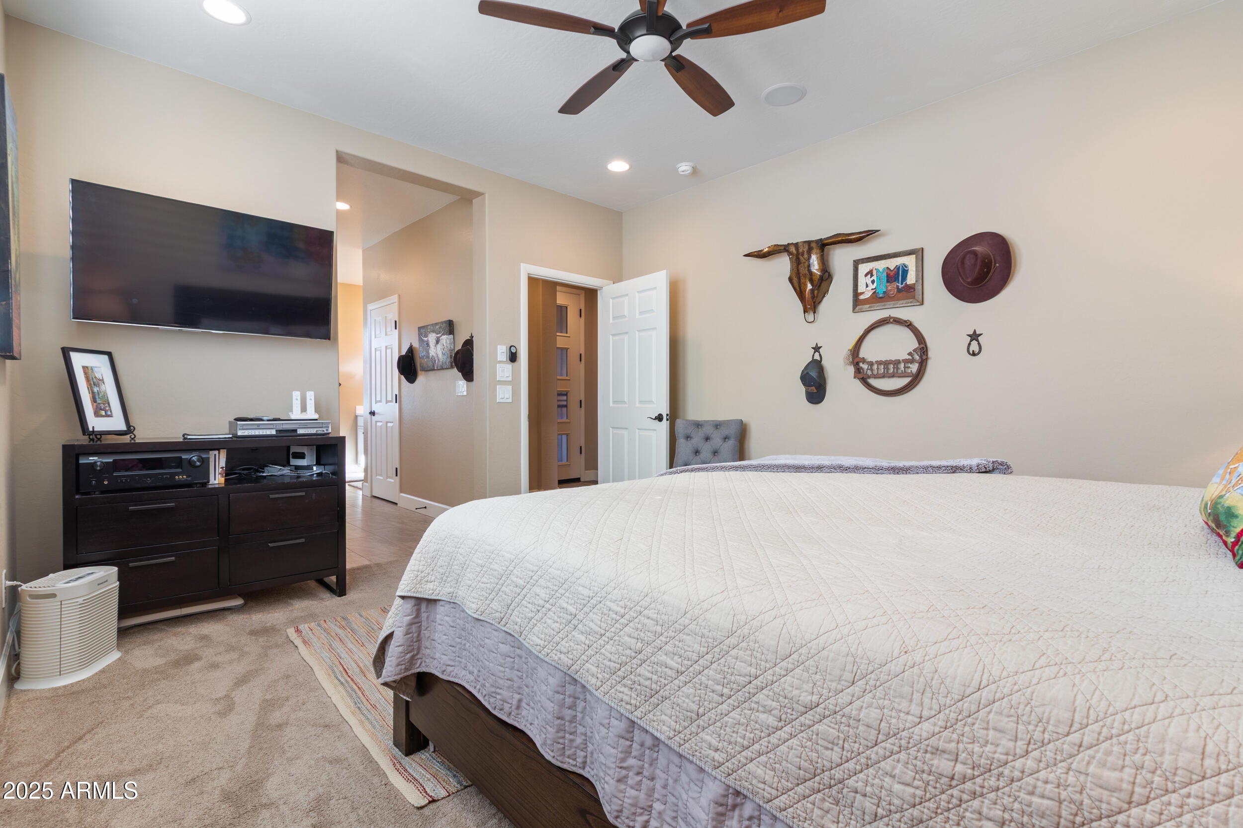 Wickenburg, Arizona, 85390, United States, 2 Bedrooms Bedrooms, ,3 BathroomsBathrooms,Residential,For Sale,2006351