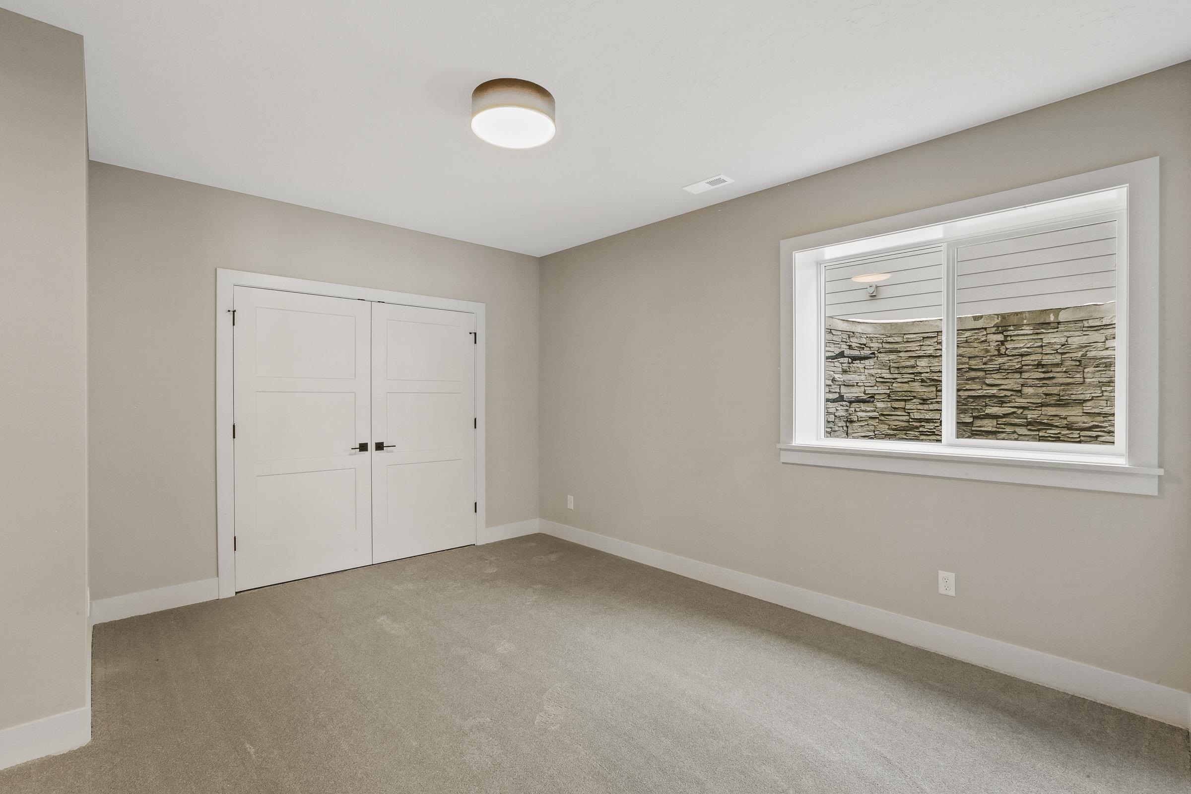 Spokane, Washington, 99223, United States, 5 Bedrooms Bedrooms, ,4 BathroomsBathrooms,Residential,For Sale,2002935