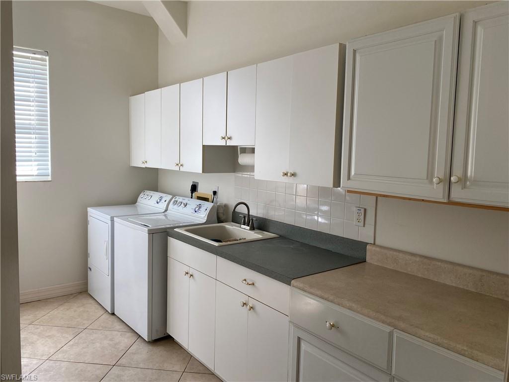 Bonita Springs, Florida, 34135, United States, 4 Bedrooms Bedrooms, ,4 BathroomsBathrooms,Residential,For Sale,1947100
