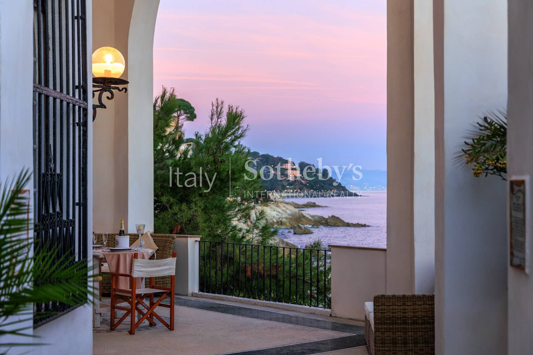  Elegant villa with private bay in Varazze - 物件實景