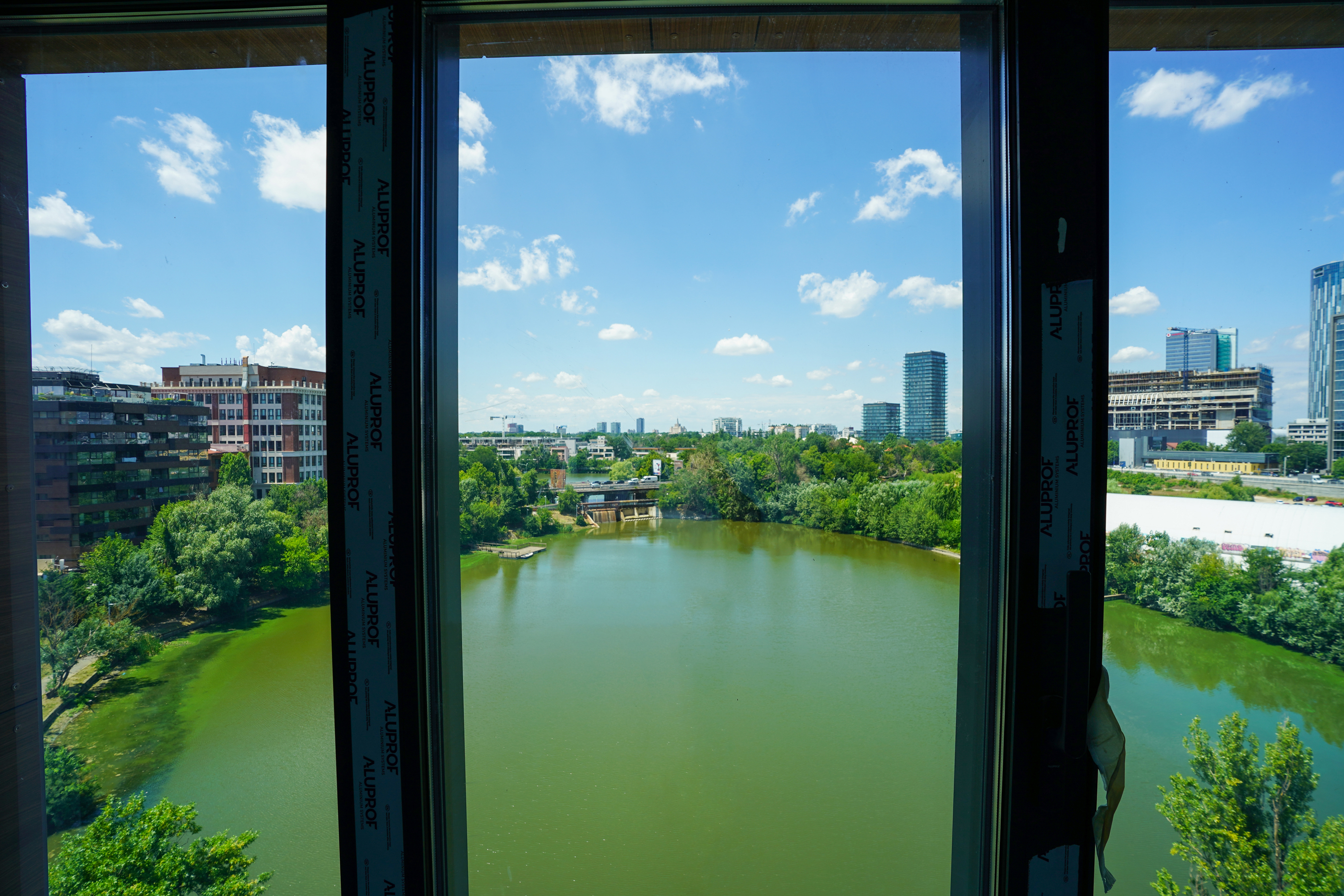 Lakefront Duplex Penthouse with a Panoramic Terrace on Lake Floreasca - 物件實景