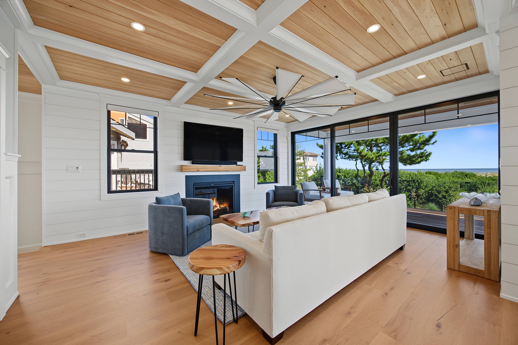  2904 Wesley Avenue Unit 1 - 物件實景