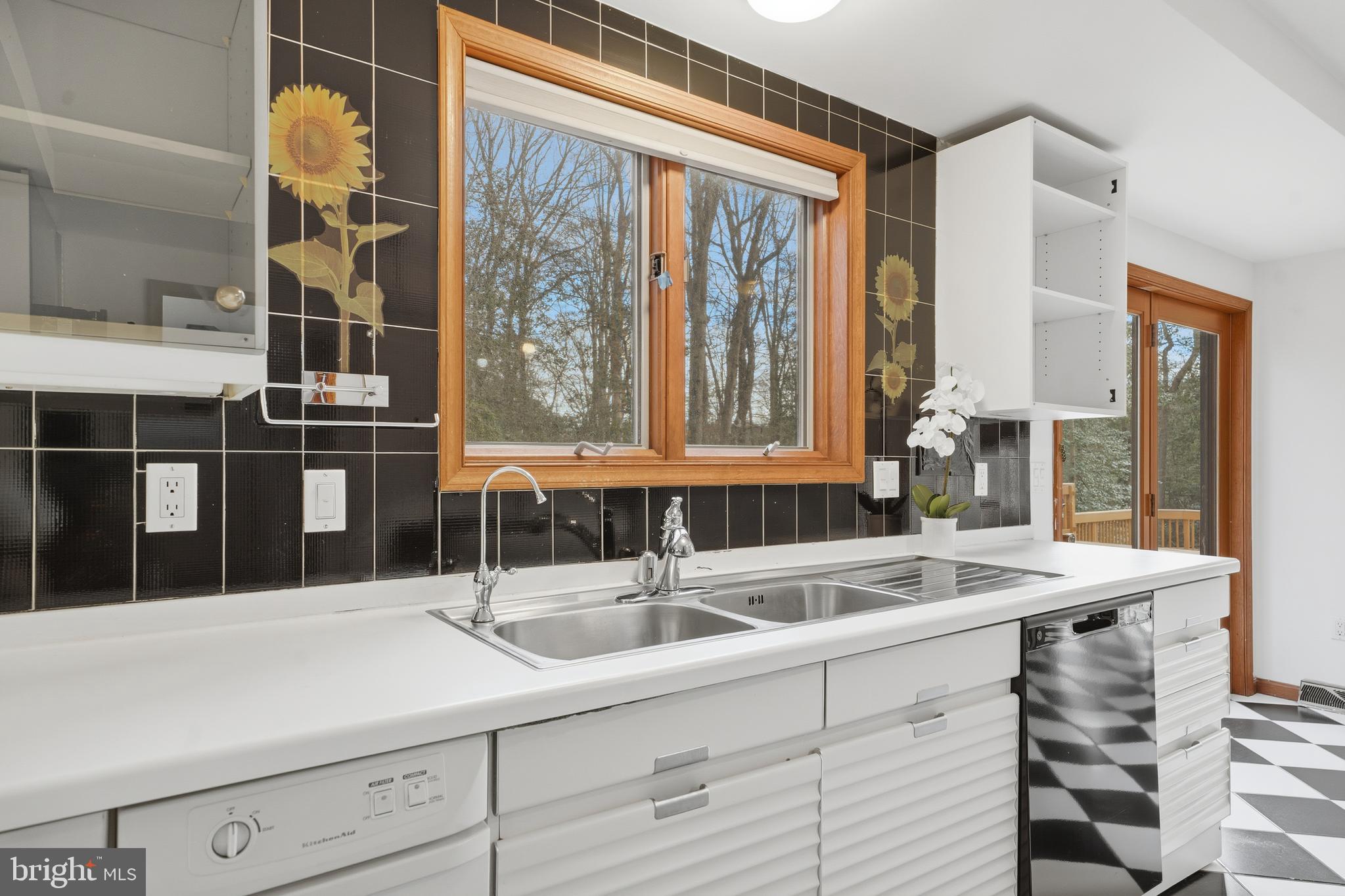 La Plata, Maryland, 20646, United States, 5 Bedrooms Bedrooms, ,4 BathroomsBathrooms,Residential,For Sale,1994243