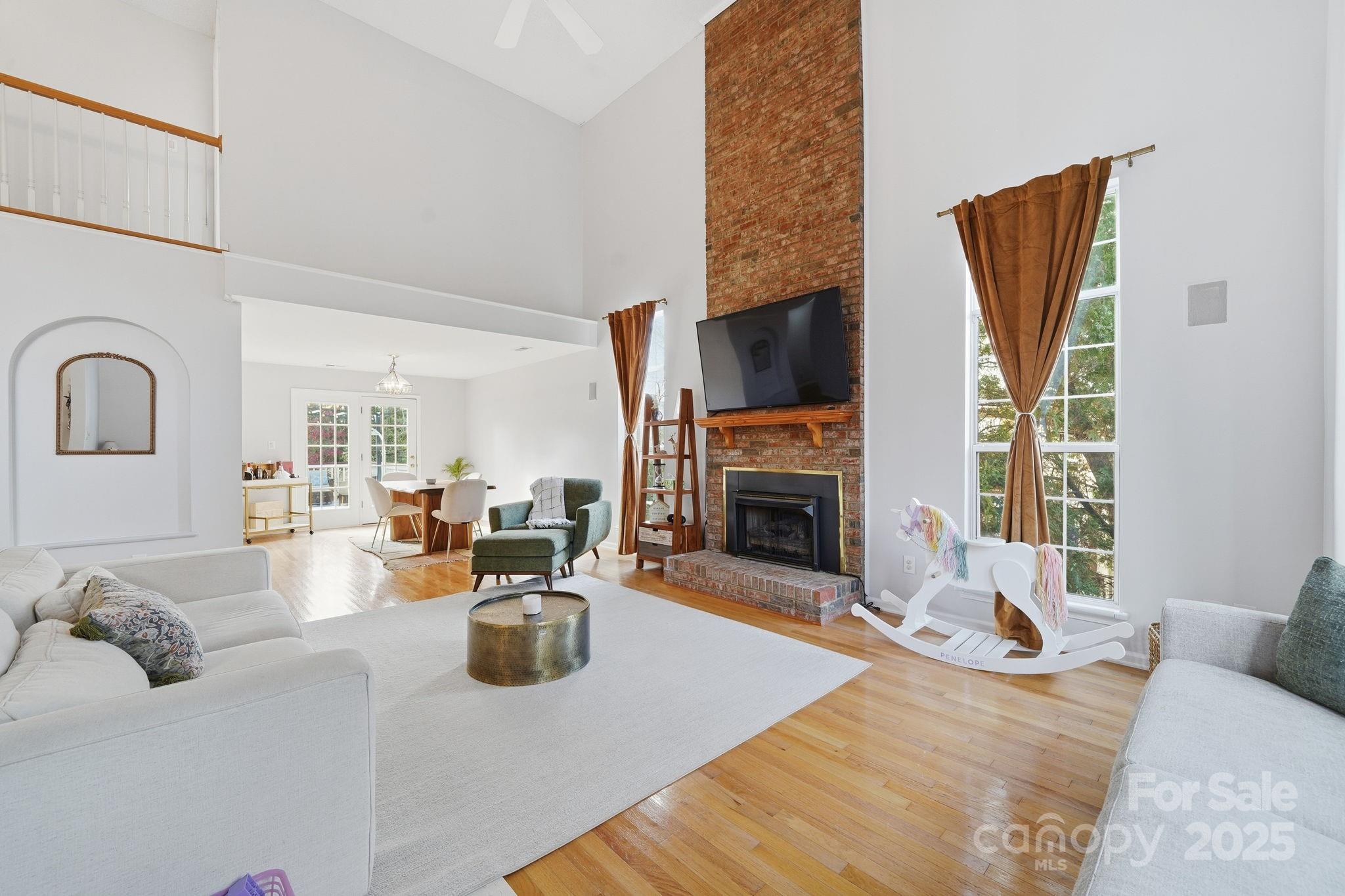 Charlotte, North Carolina, 28210, United States, 4 Bedrooms Bedrooms, ,3 BathroomsBathrooms,Residential,For Sale,2002030