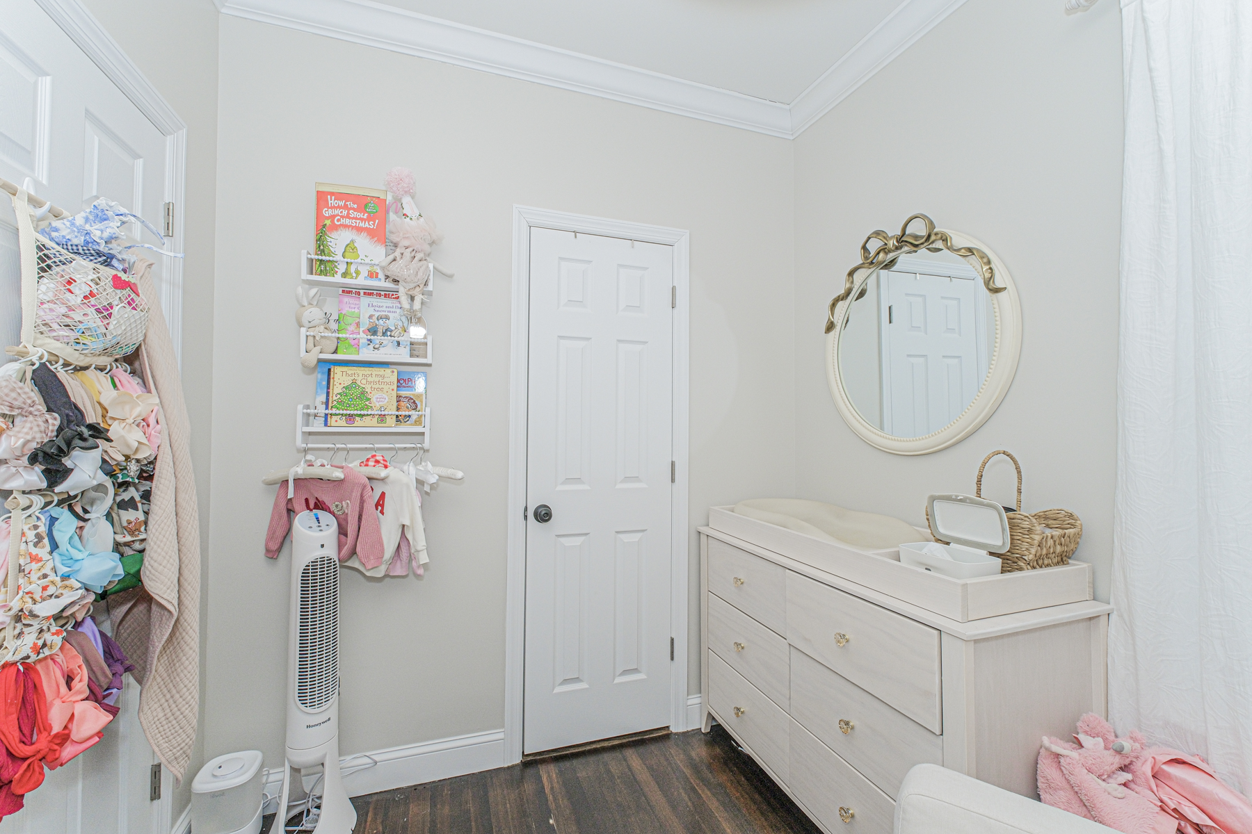 Staten Island, New York, 10307, United States, 2 Bedrooms Bedrooms, ,1 BathroomBathrooms,Residential,For Sale,2012003