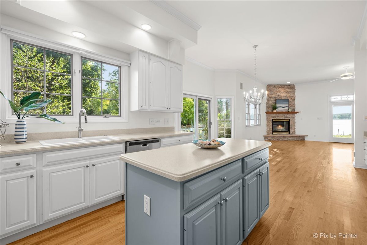 Grayslake, Illinois, 60030, United States, 4 Bedrooms Bedrooms, ,3 BathroomsBathrooms,Residential,For Sale,1992794