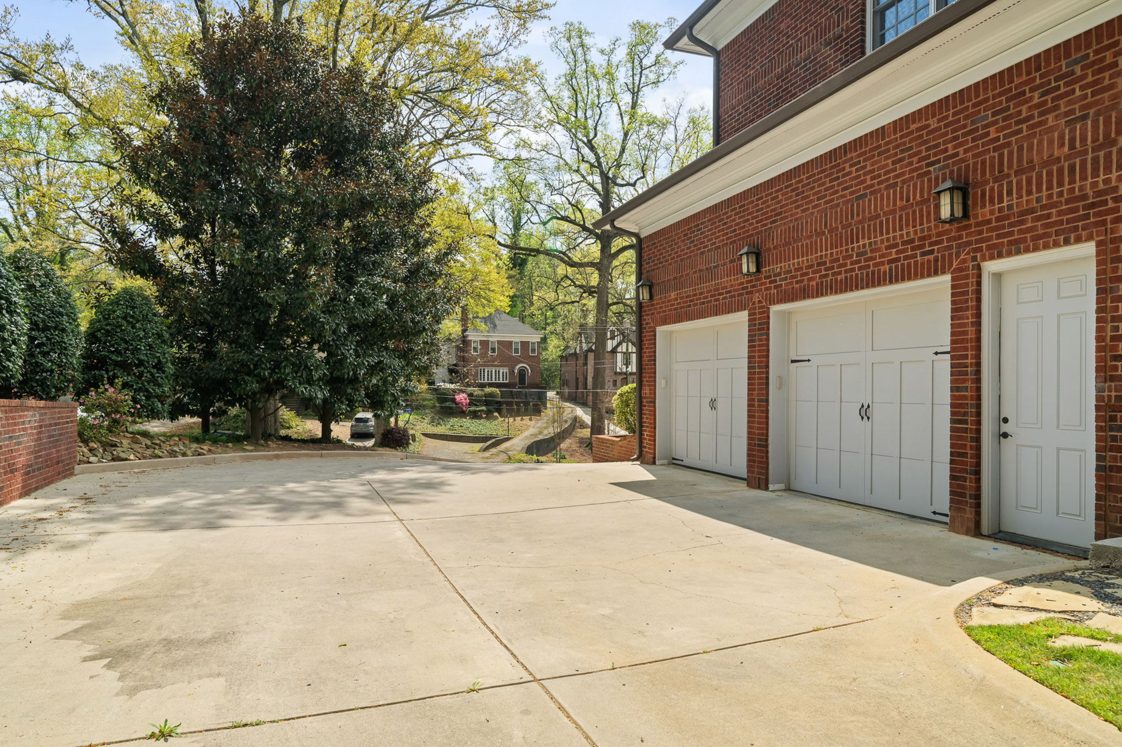  Extraordinary Druid Hills Brick Home with a Resort-caliber Backyard - 物件實景