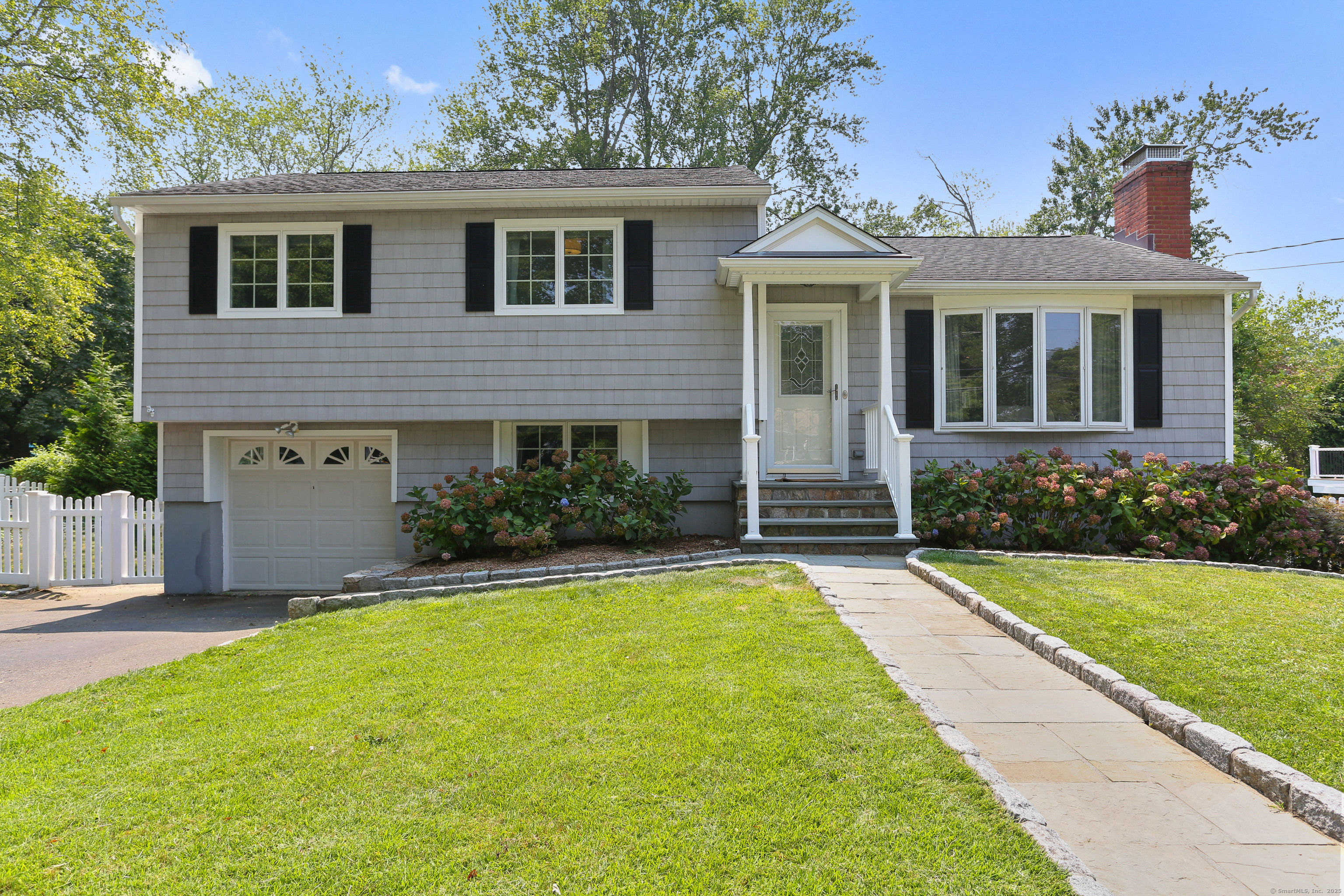 Fairfield, Connecticut, 06824, United States, 3 Bedrooms Bedrooms, ,2 BathroomsBathrooms,Residential,For Sale,1916978