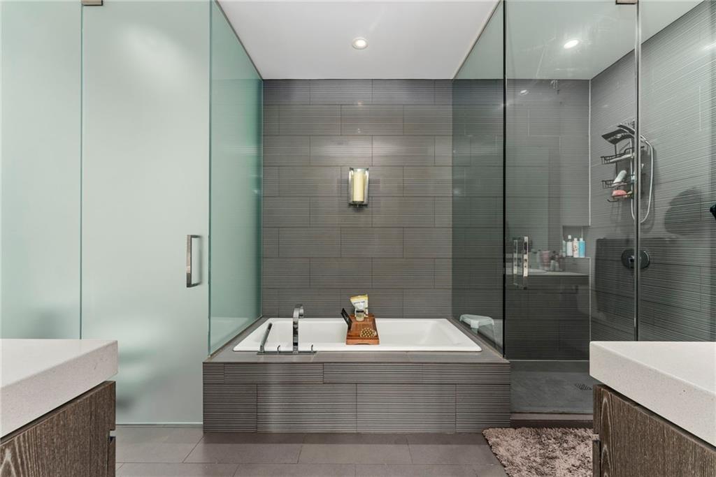 Atlanta, Georgia, 30308, United States, 2 Bedrooms Bedrooms, ,3 BathroomsBathrooms,Residential,For Sale,1967634