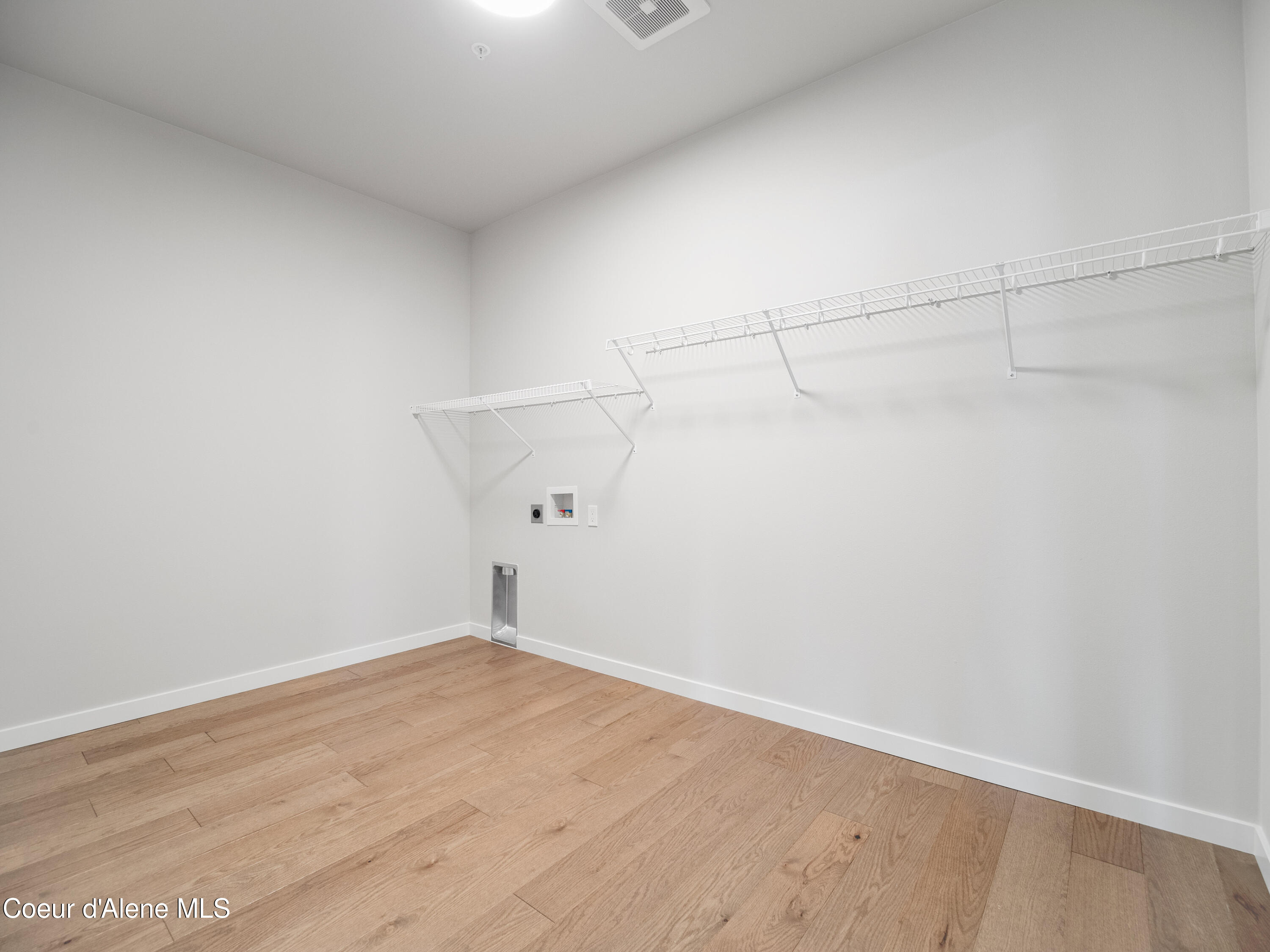 Post Falls, Idaho, 83854, United States, 3 Bedrooms Bedrooms, ,2 BathroomsBathrooms,Residential,For Sale,1895750