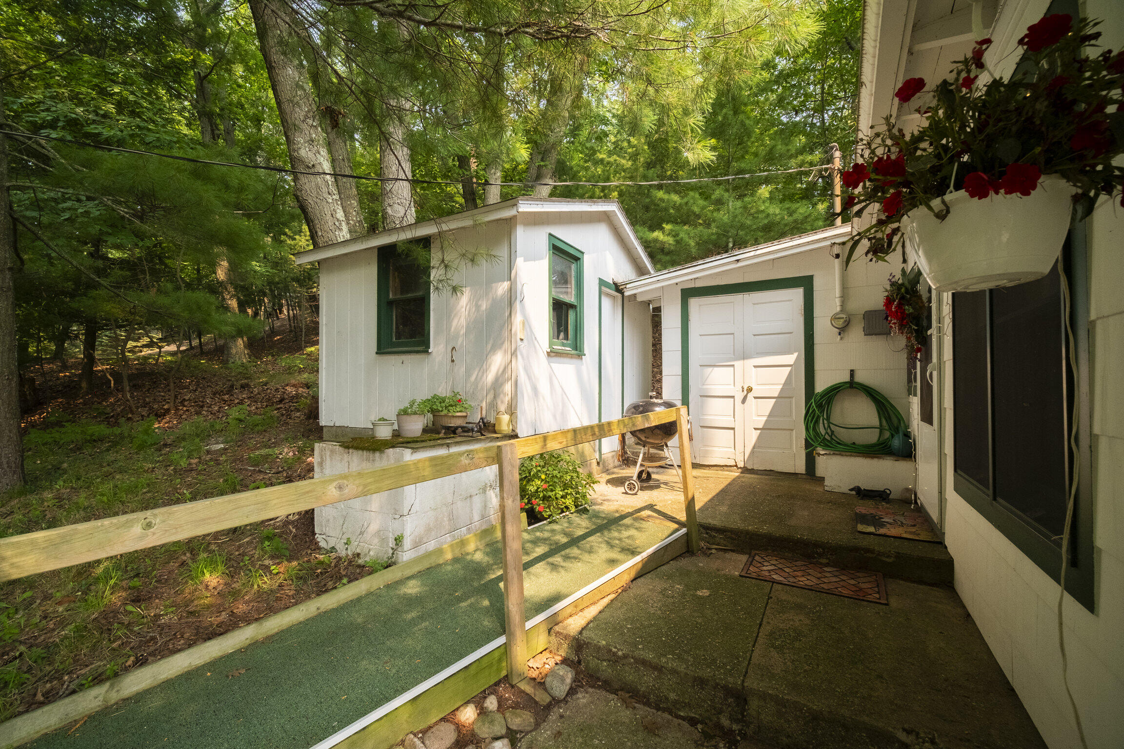 Onekama, Michigan, 49675, United States, 3 Bedrooms Bedrooms, ,3 BathroomsBathrooms,Residential,For Sale,1914171