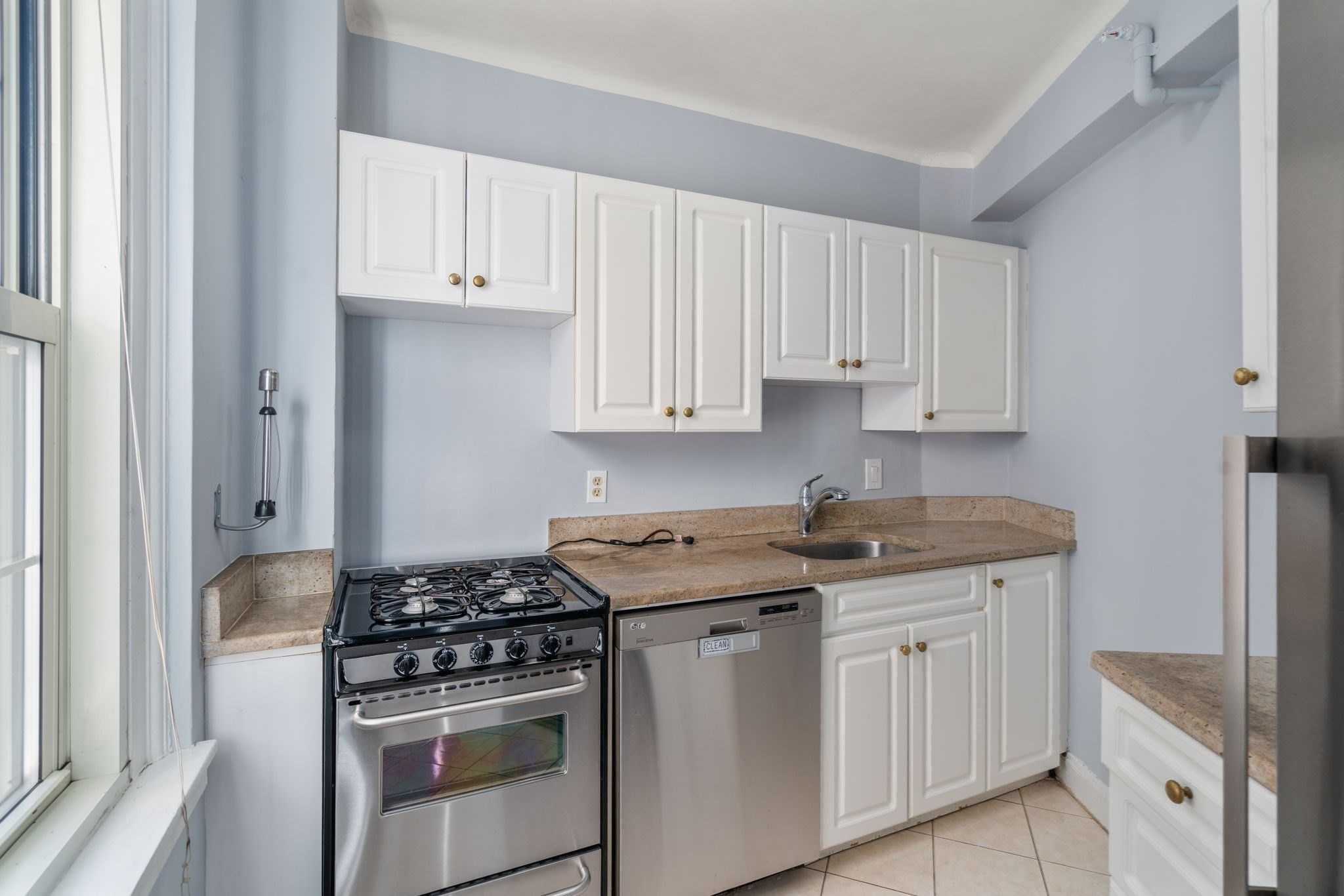  1450-1454 Beacon Street, Unit 643, Brookline, MA, 02446 - 物件實景