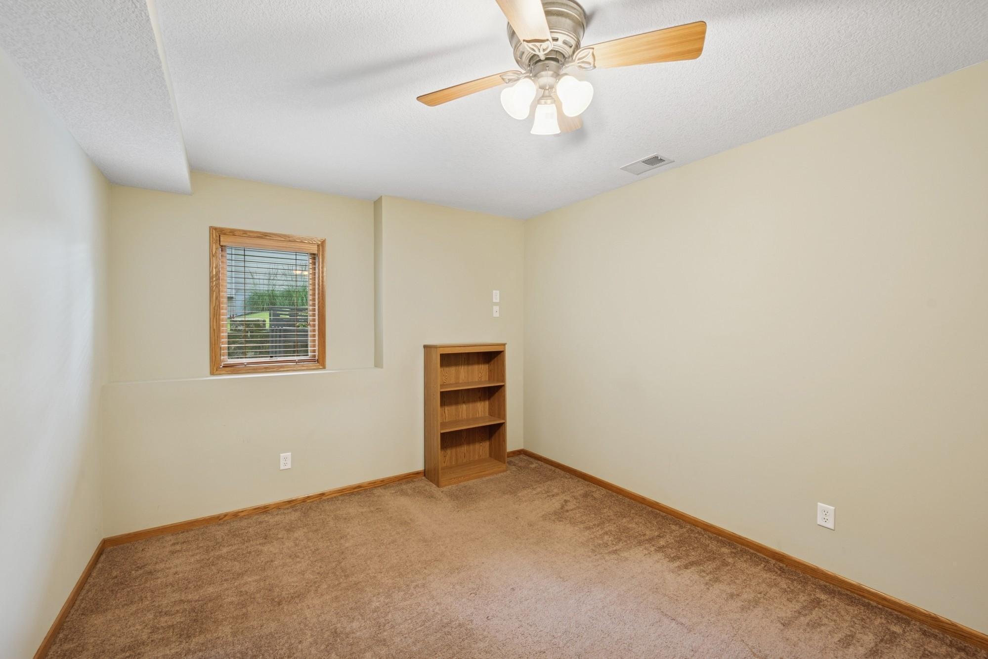 Lakeville, Minnesota, 55044, United States, 5 Bedrooms Bedrooms, ,4 BathroomsBathrooms,Residential,For Sale,1901941