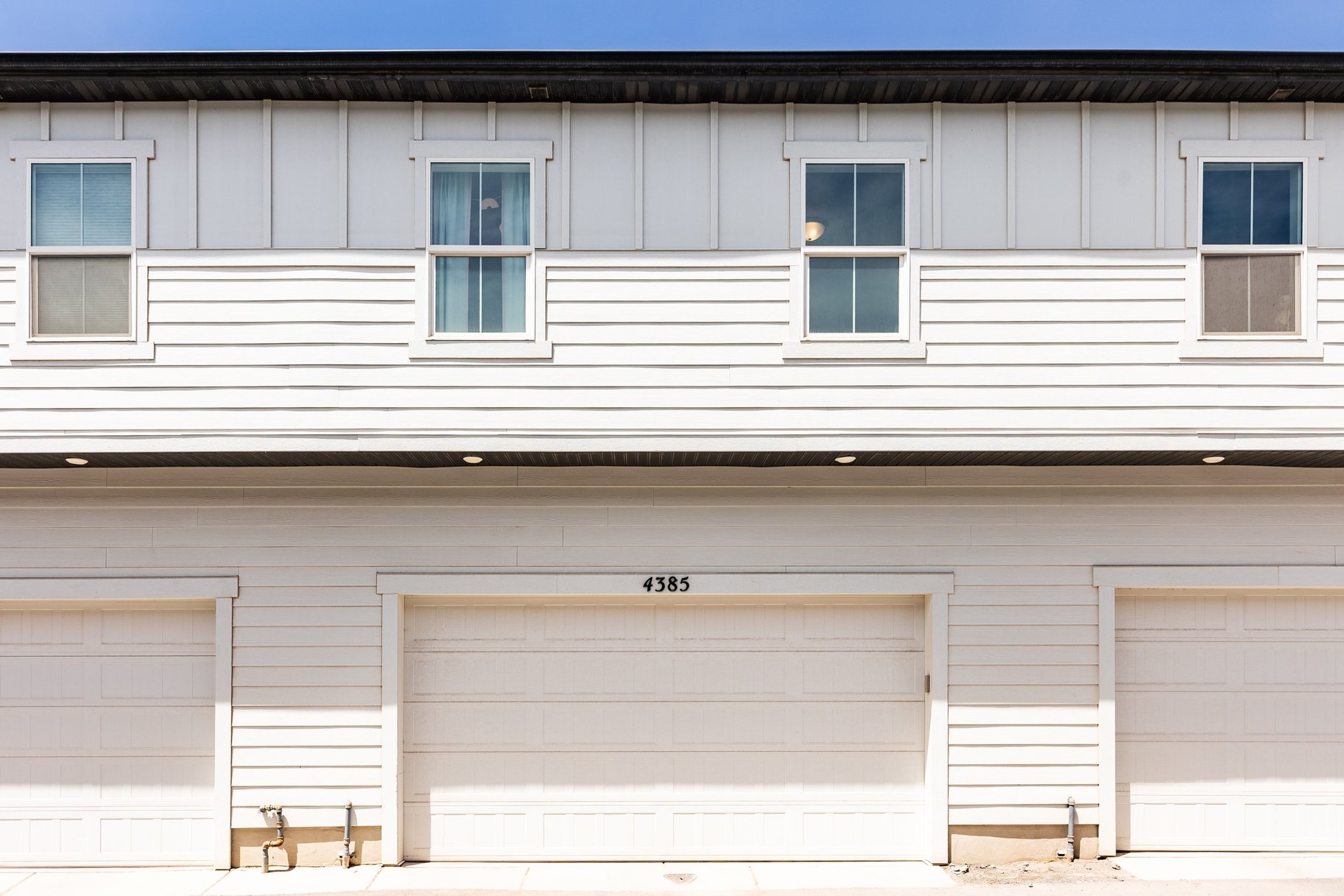  Bright & Quiet Townhome Ready to Be Your Next Home - 物件實景
