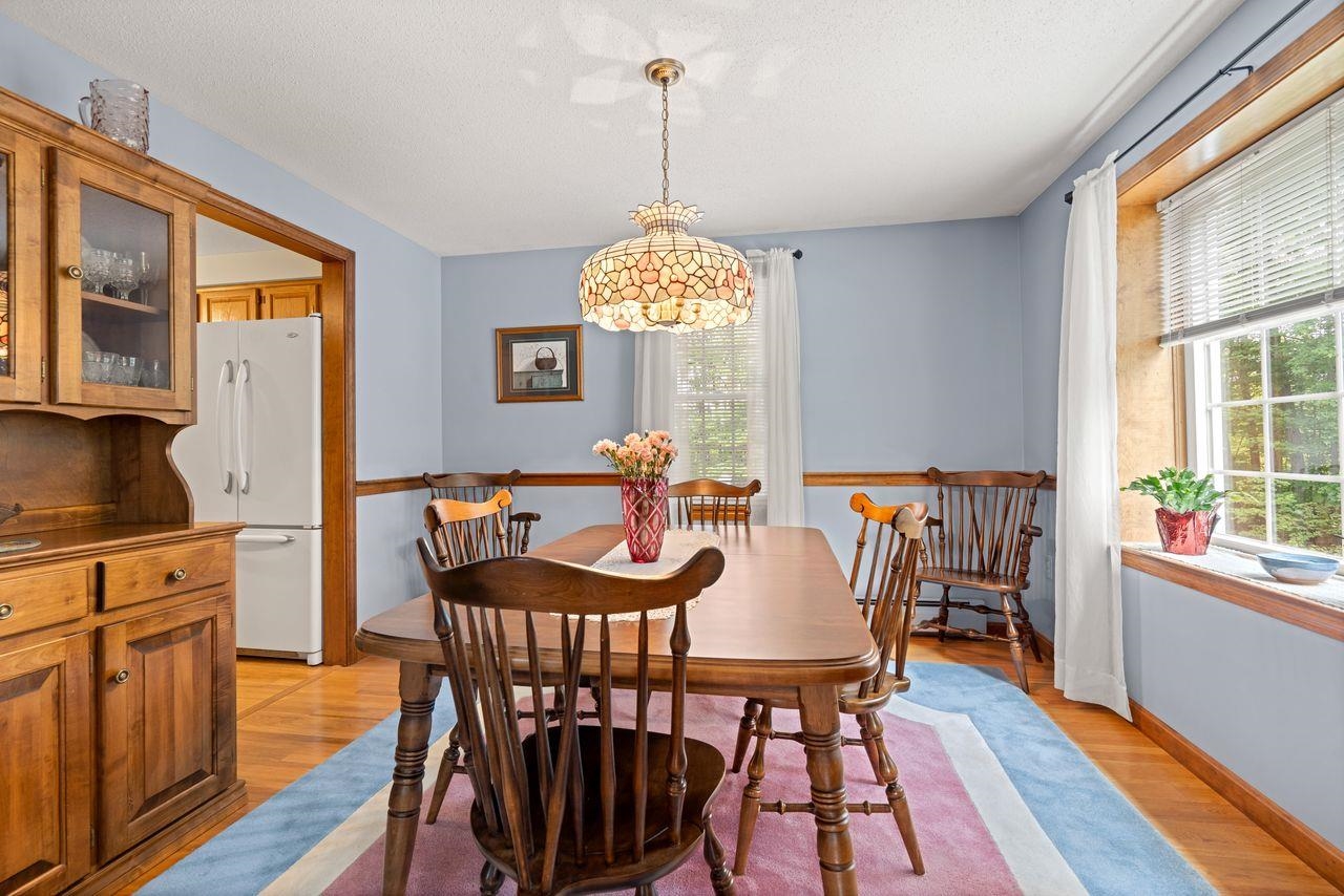 Hooksett, New Hampshire, 03106, United States, 3 Bedrooms Bedrooms, ,2 BathroomsBathrooms,Residential,For Sale,1897841