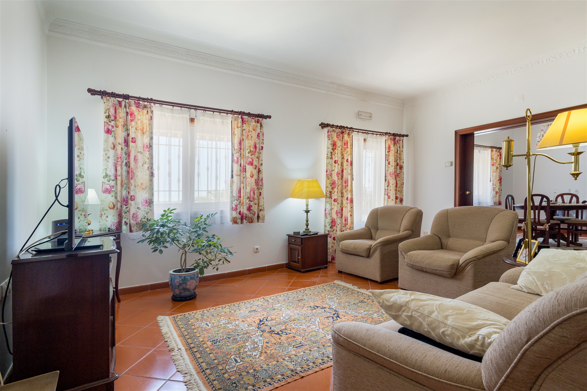  Detached house, 7 bedrooms, for Sale - 物件實景
