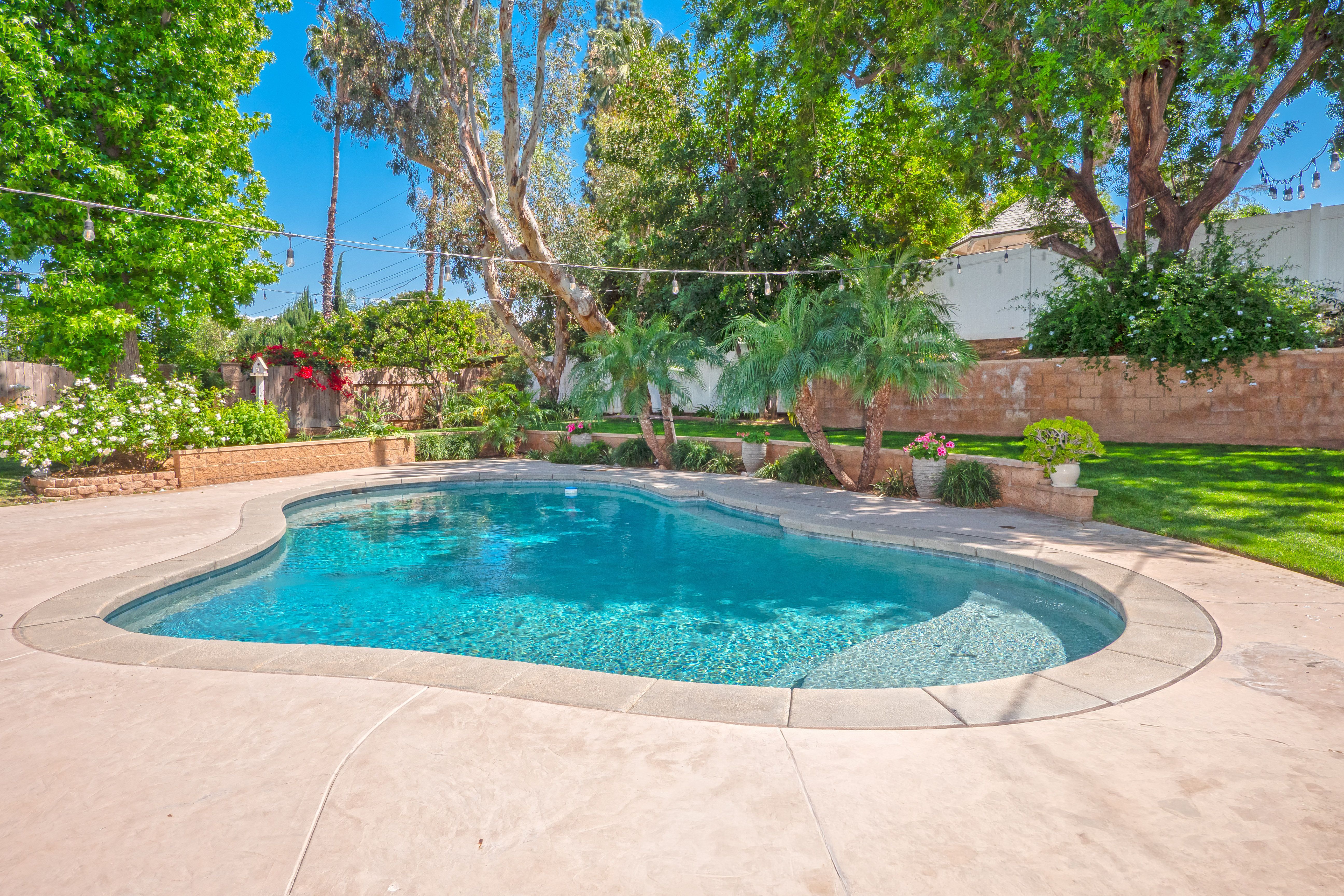  2372 Shadow Hill Drive, Riverside, CA 92506 - 物件實景