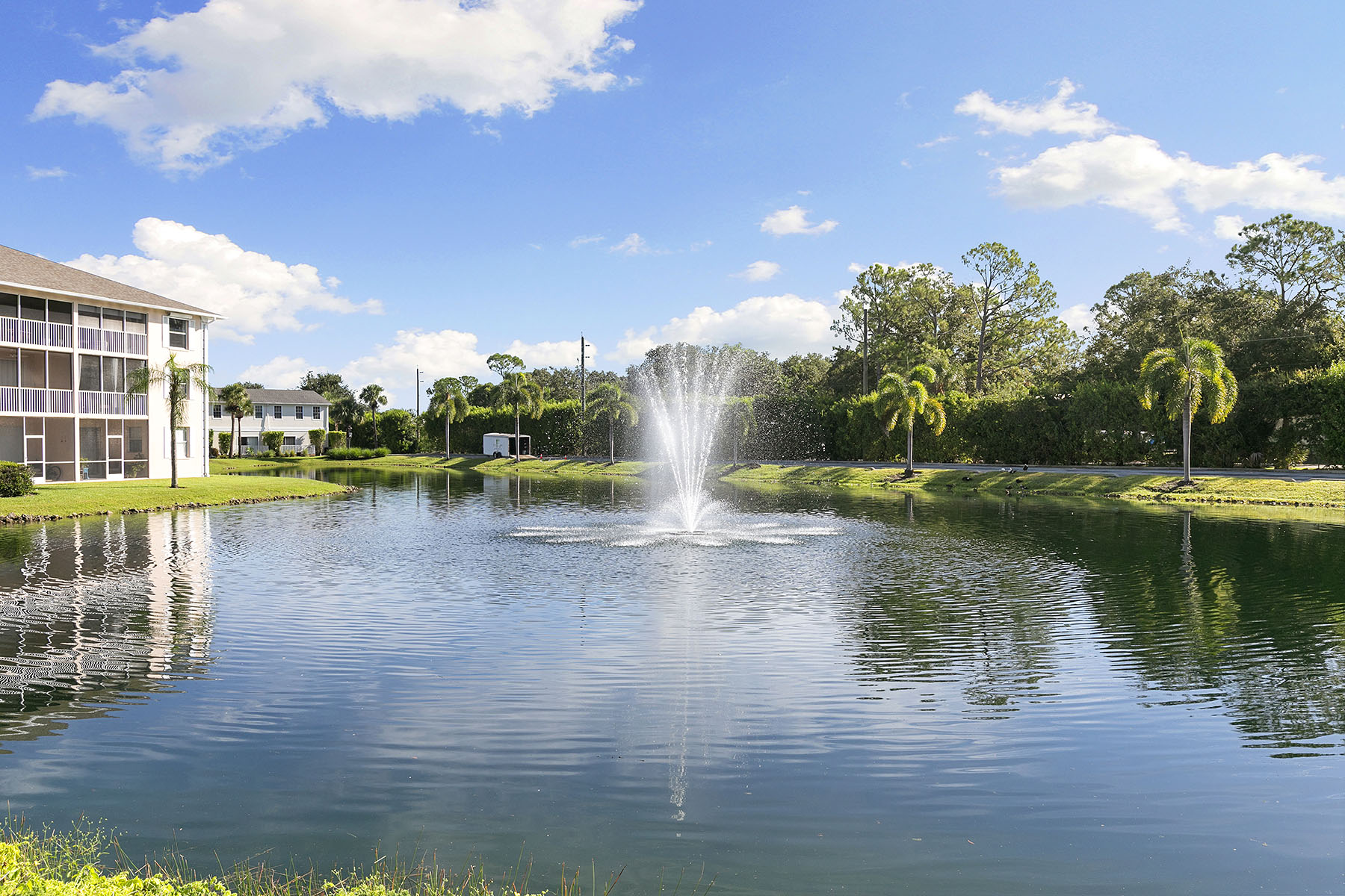  NAPLES - CYPRESS GLEN - 物件實景