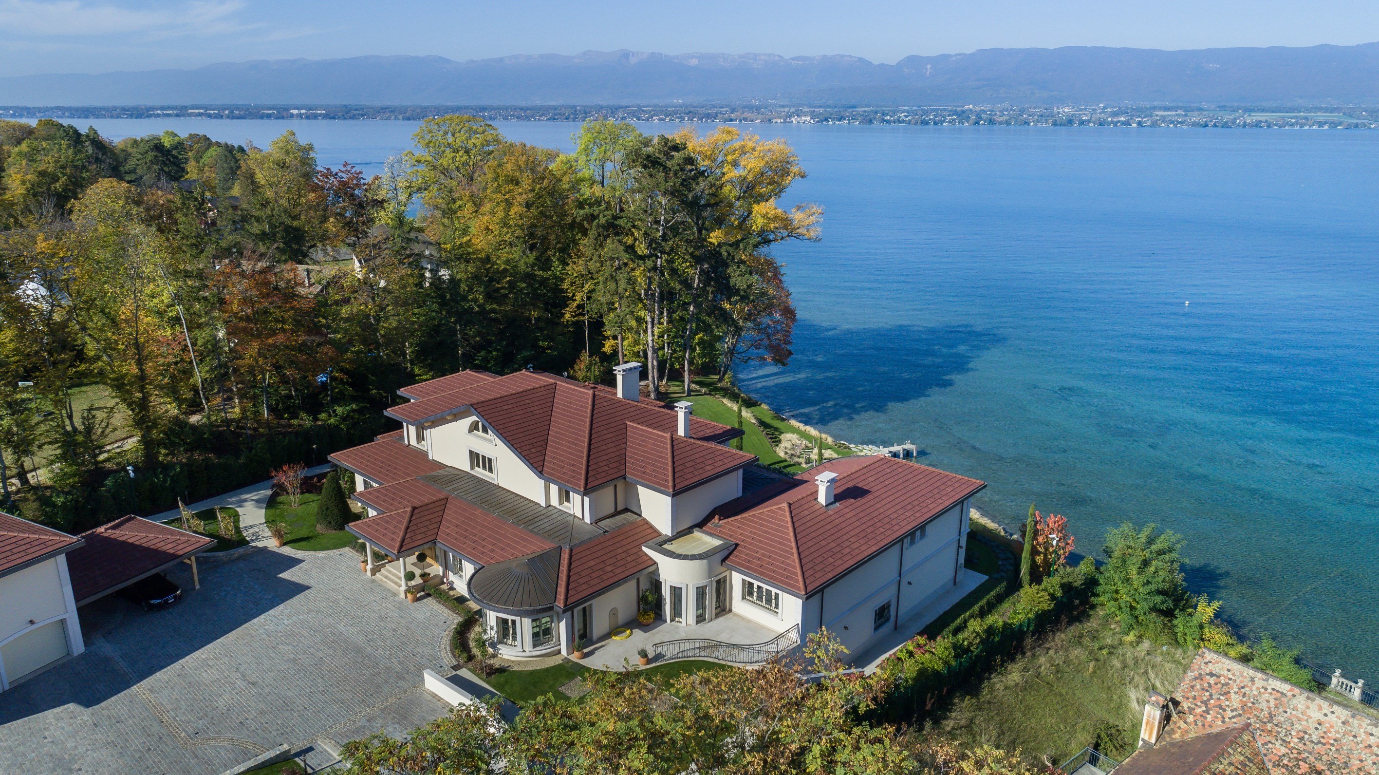  BEAUTIFUL WATERFRONT PROPERTY - 物件實景