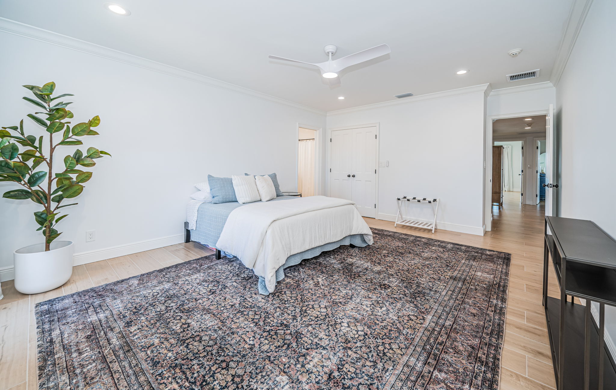 St Petersburg, Florida, 33715, United States, 4 Bedrooms Bedrooms, ,6 BathroomsBathrooms,Residential,For Sale,1978713