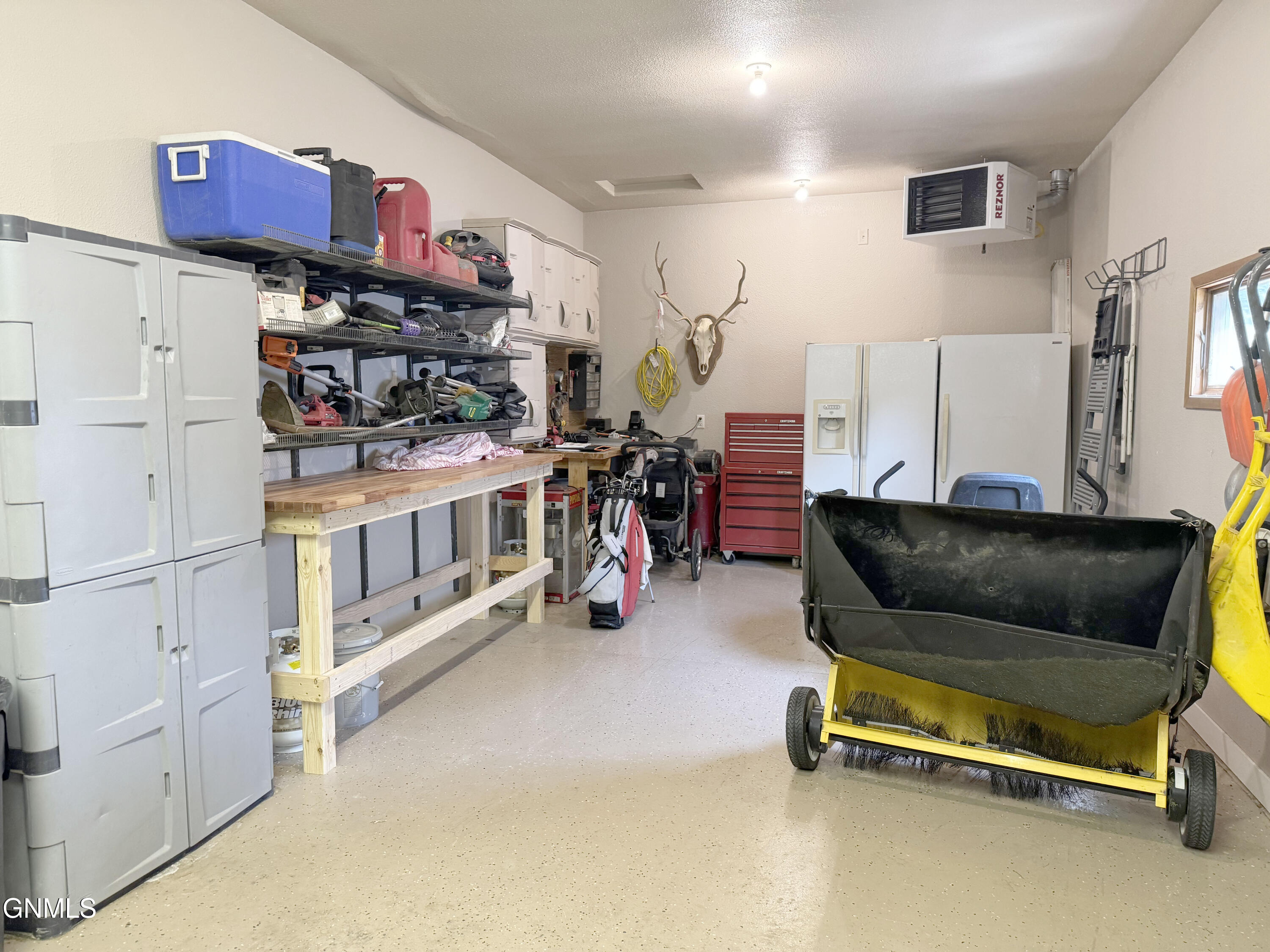 Bismarck, North Dakota, 58503, United States, 5 Bedrooms Bedrooms, ,2 BathroomsBathrooms,Residential,For Sale,2001566