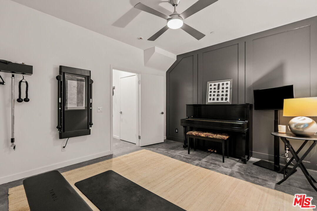 Los Angeles, California, 90026, United States, 3 Bedrooms Bedrooms, ,4 BathroomsBathrooms,Residential,For Sale,1829395