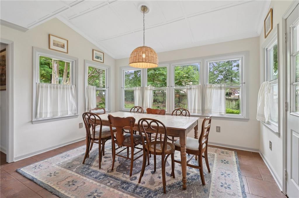 Marietta, Georgia, 30062, United States, 4 Bedrooms Bedrooms, ,3 BathroomsBathrooms,Residential,For Sale,1905534