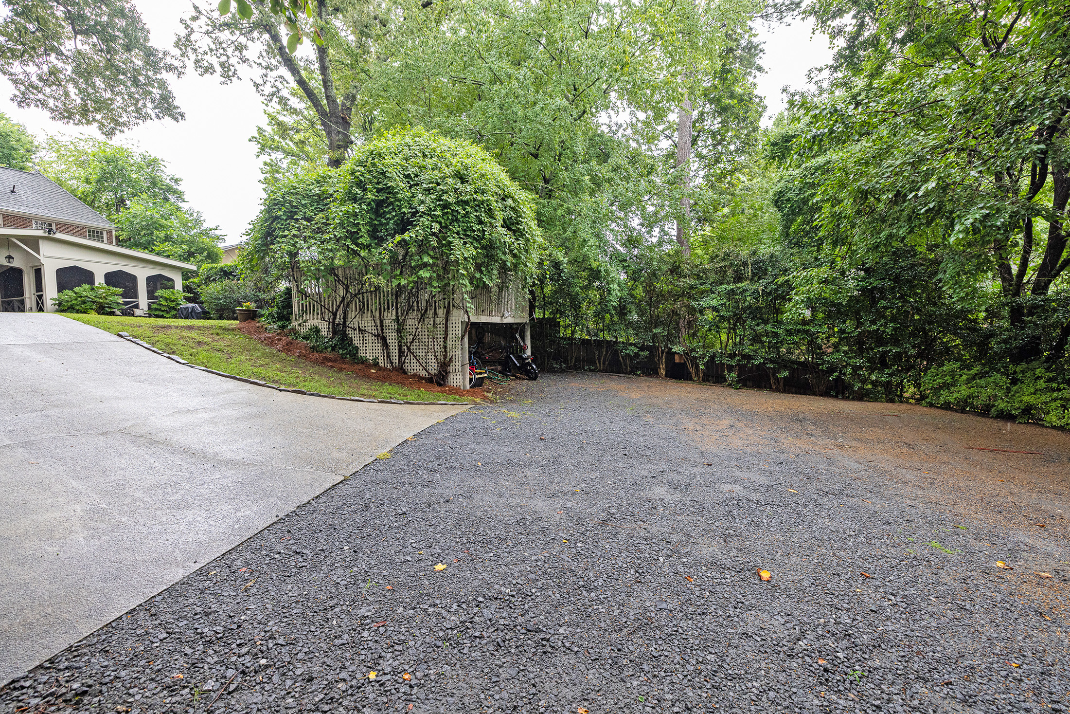  Distinctive Morningside Home with Separate Guest Residence - 物件實景