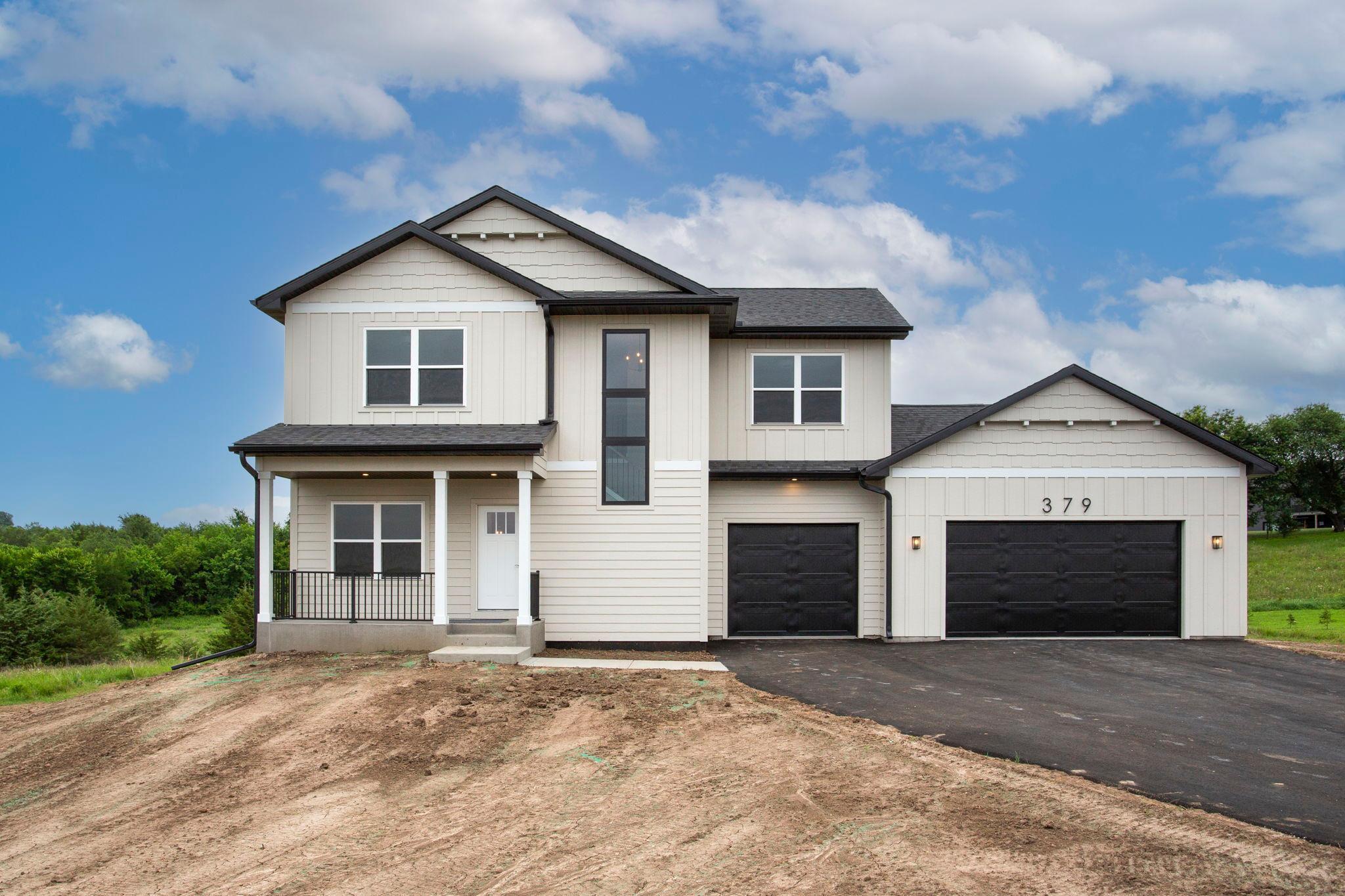 Roberts, Wisconsin, 54023, United States, 4 Bedrooms Bedrooms, ,3 BathroomsBathrooms,Residential,For Sale,1877013