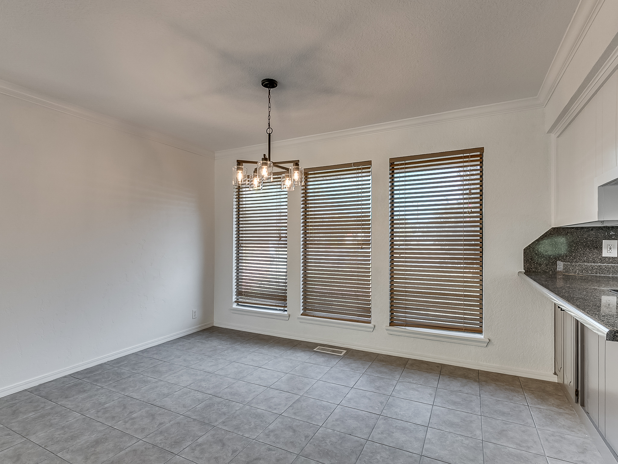  1509 Sand Springs Trail, Edmond, OK 73013 - 物件實景