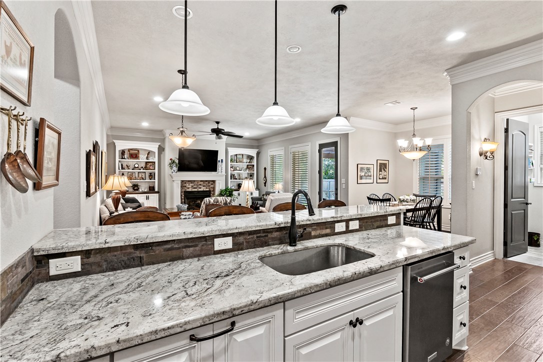 College Station, Texas, 77845, United States, 3 Bedrooms Bedrooms, ,3 BathroomsBathrooms,Residential,For Sale,1940583
