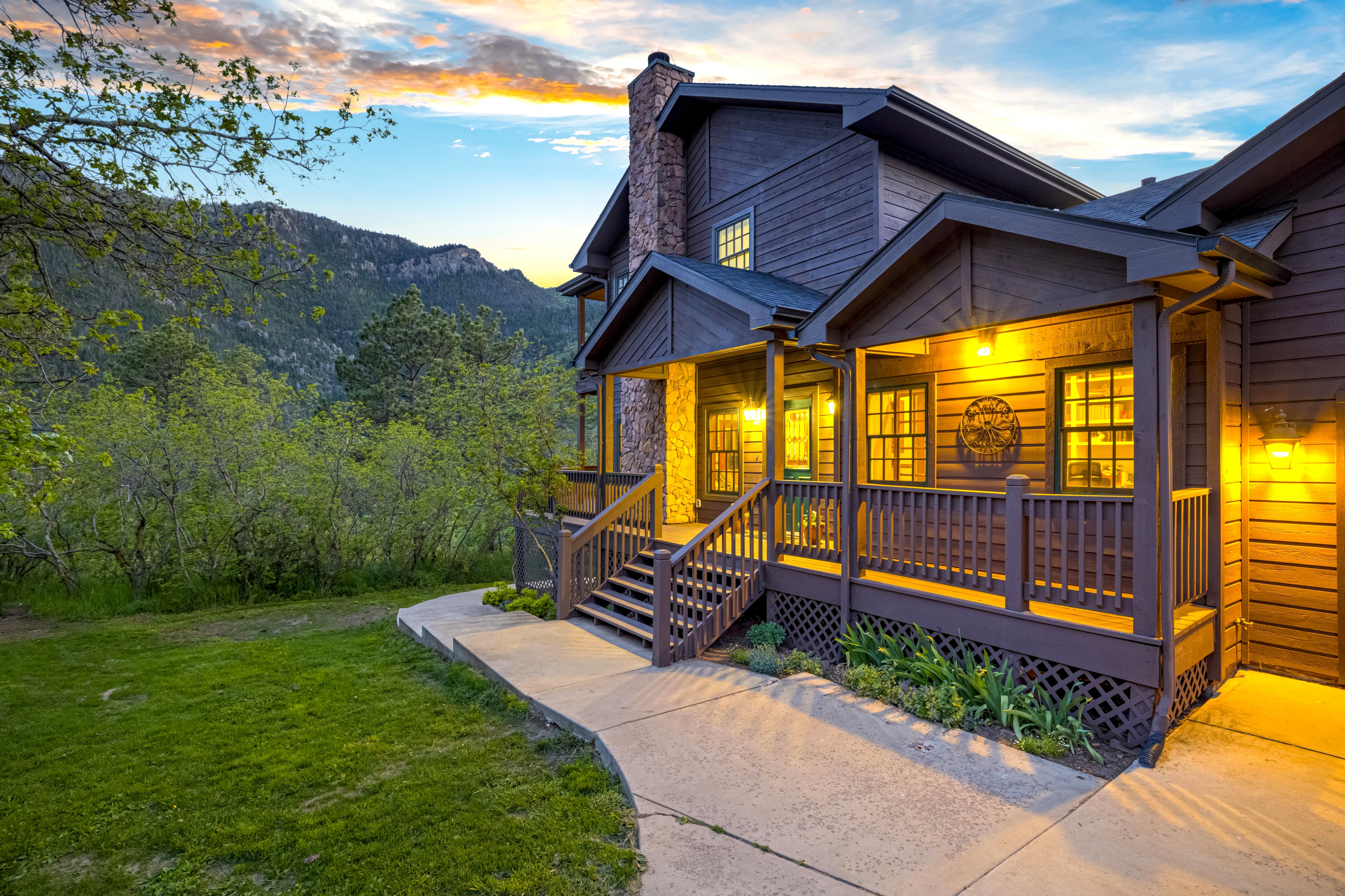  Custom Mountain Home Perfectly Positioned on the Sunny Side of Cascade - 物件實景