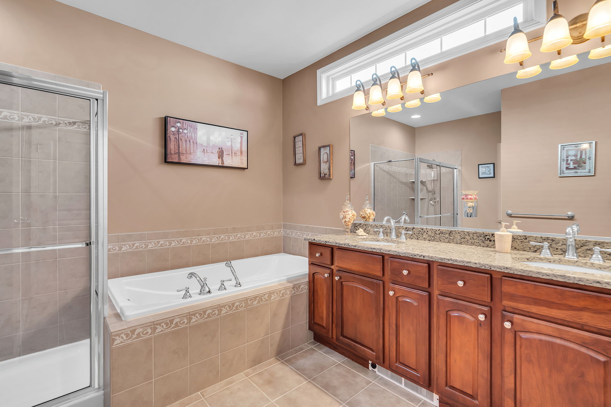  Lovely Reston Model in River Point - 物件實景