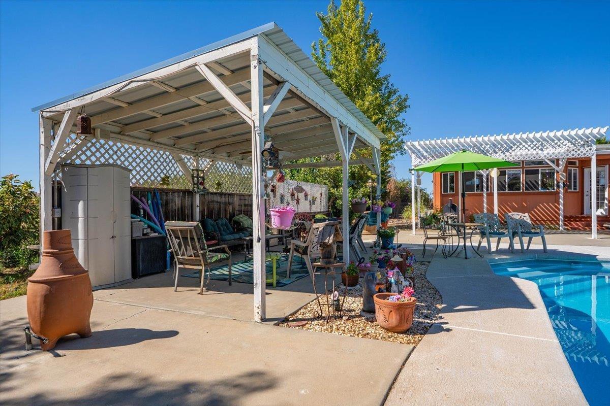 Gerber, California, 96035, United States, 4 Bedrooms Bedrooms, ,3 BathroomsBathrooms,Residential,For Sale,1927248
