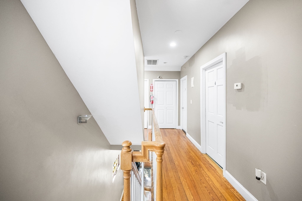 Everett, Massachusetts, 02149, United States, 4 Bedrooms Bedrooms, ,2 BathroomsBathrooms,Residential,For Sale,1890305
