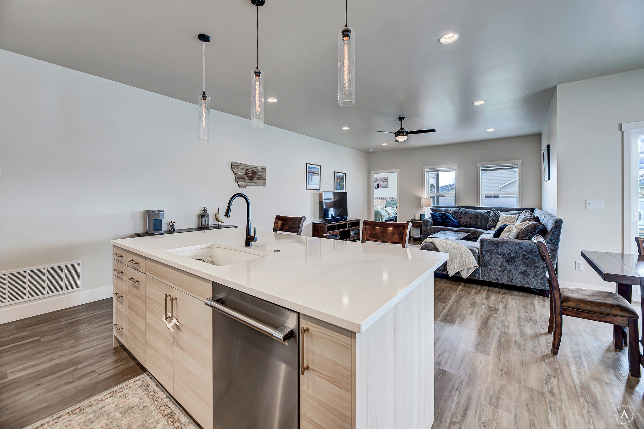 East Helena, Montana, 59635, United States, 3 Bedrooms Bedrooms, ,3 BathroomsBathrooms,Residential,For Sale,1916602