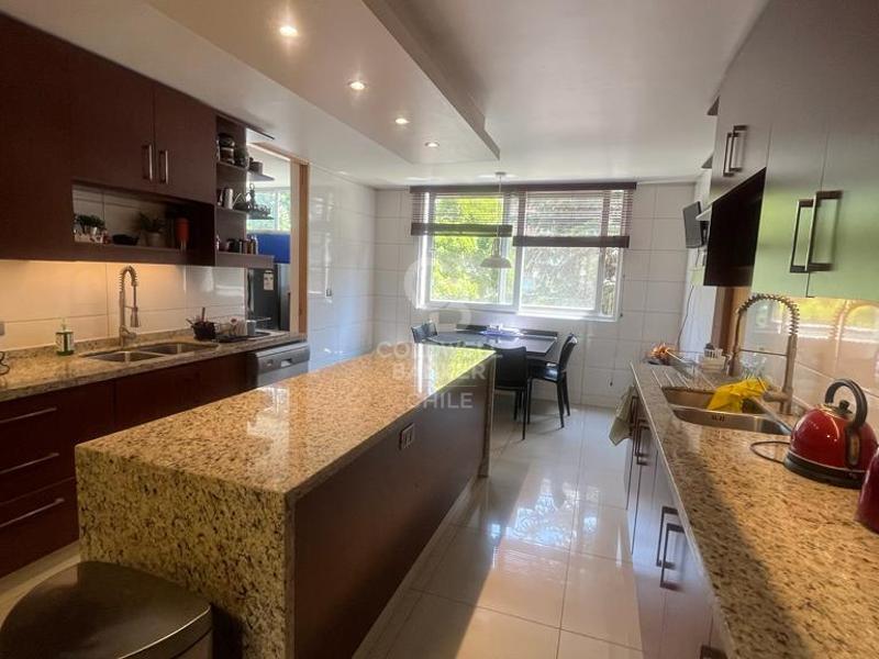Lo Barnechea, Chile, 4 Bedrooms Bedrooms, ,6 BathroomsBathrooms,Residential,For Sale,1857705