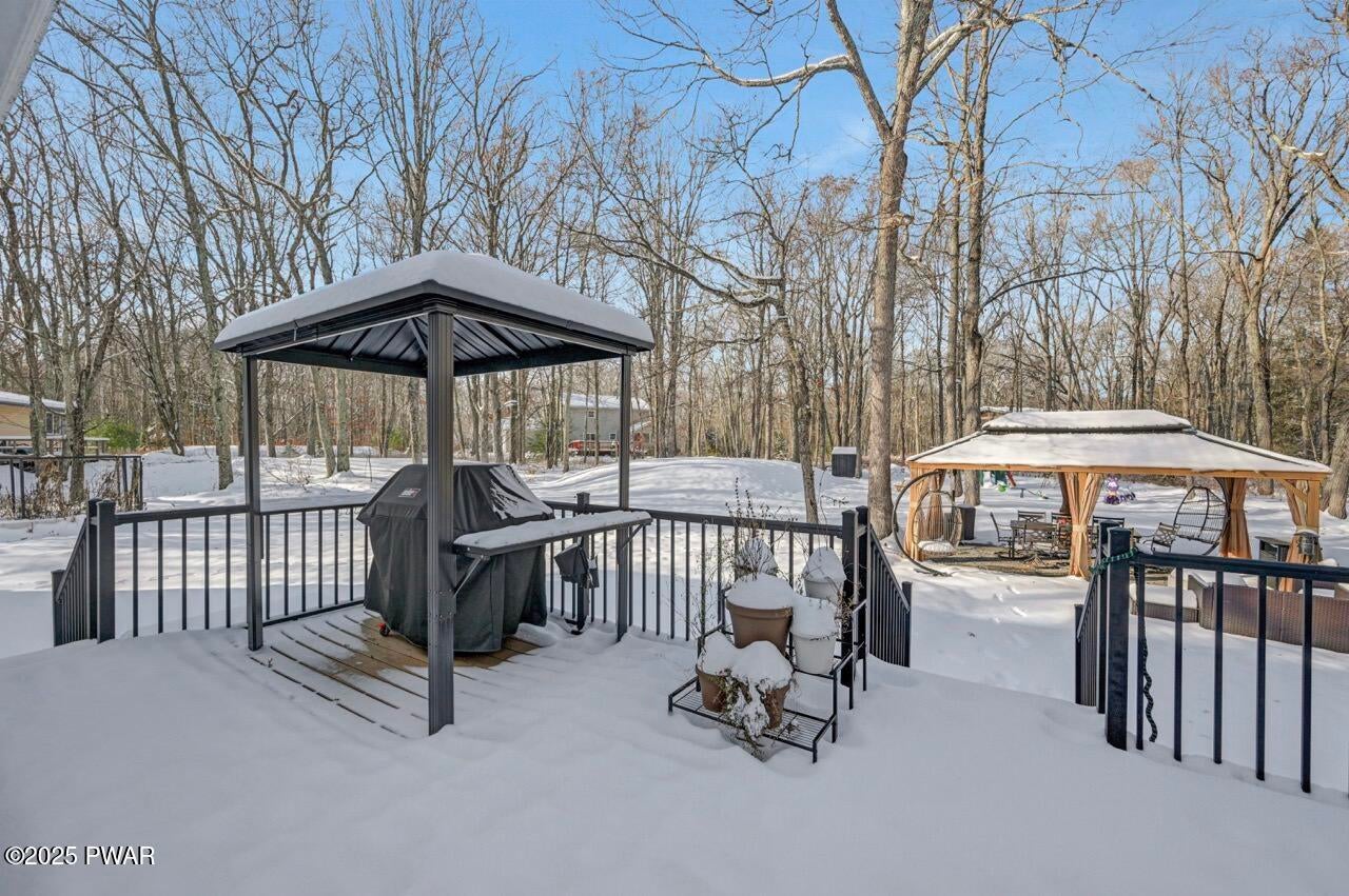 Lords Valley, Pennsylvania, 18428, United States, 6 Bedrooms Bedrooms, ,3 BathroomsBathrooms,Residential,For Sale,2001480