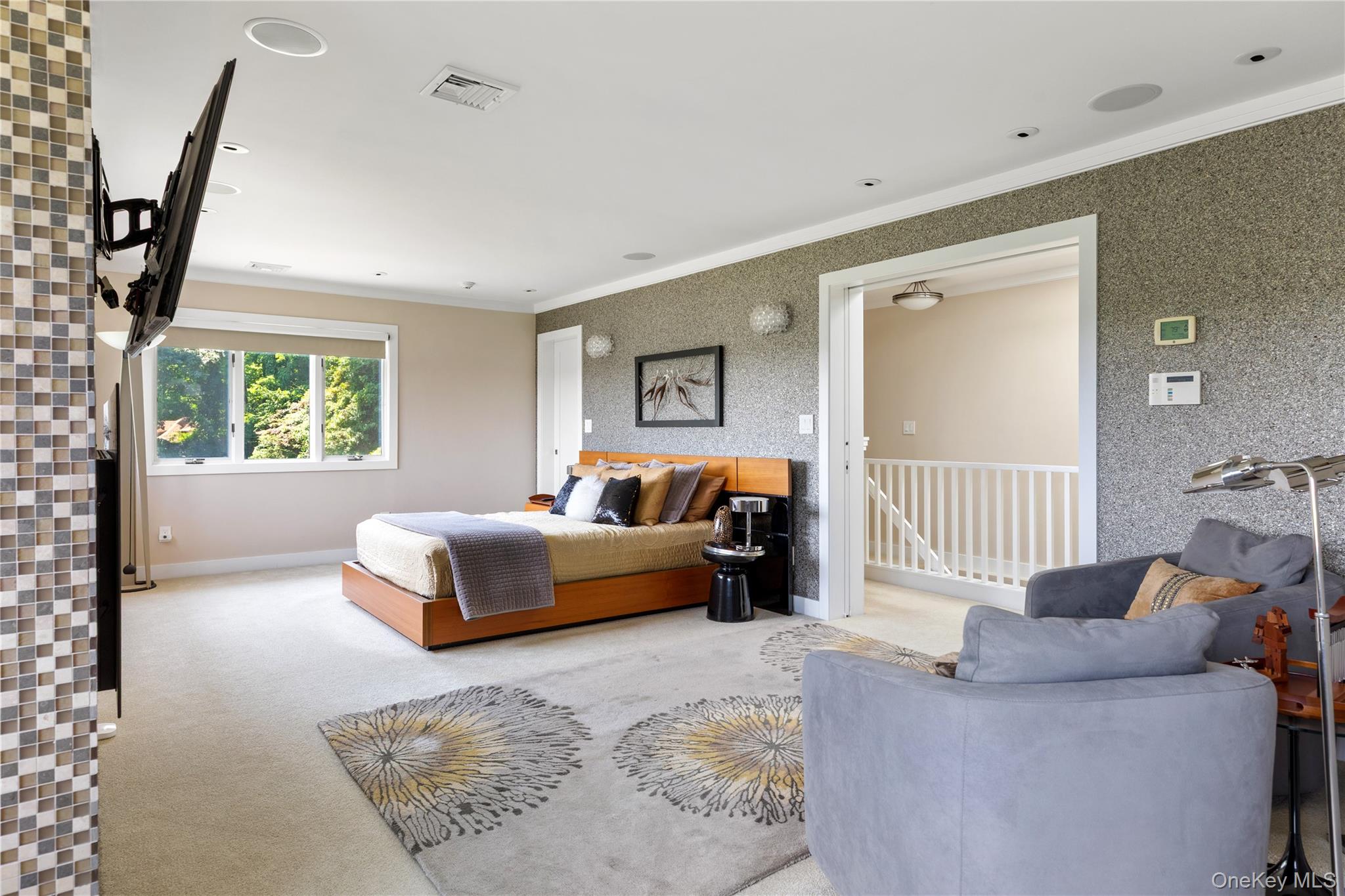  353 E Shore Road, Great Neck, NY, 11023 - 物件實景